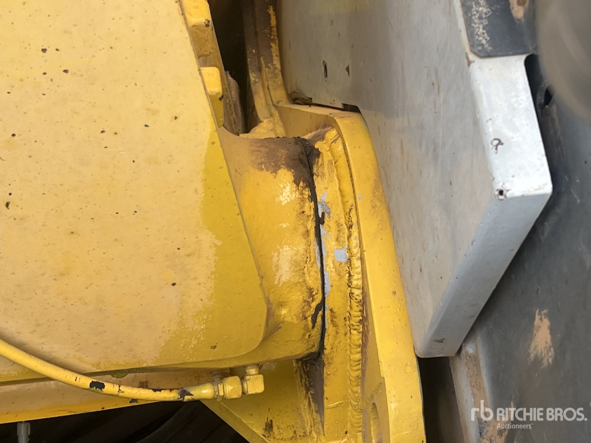 2009 New Holland E235B SRNLC