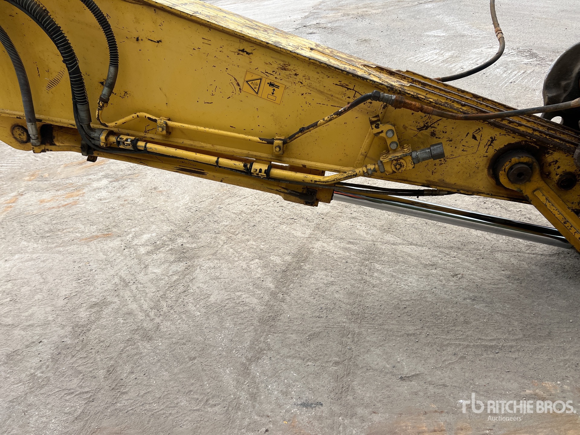 2009 New Holland E235B SRNLC