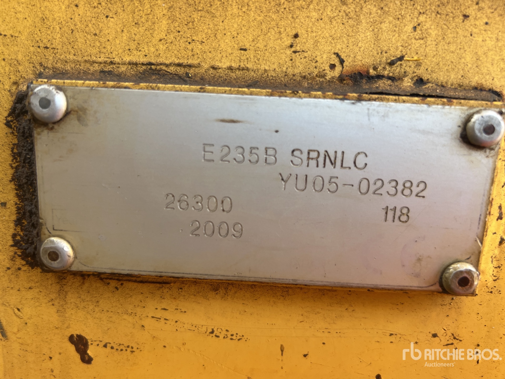 2009 New Holland E235B SRNLC