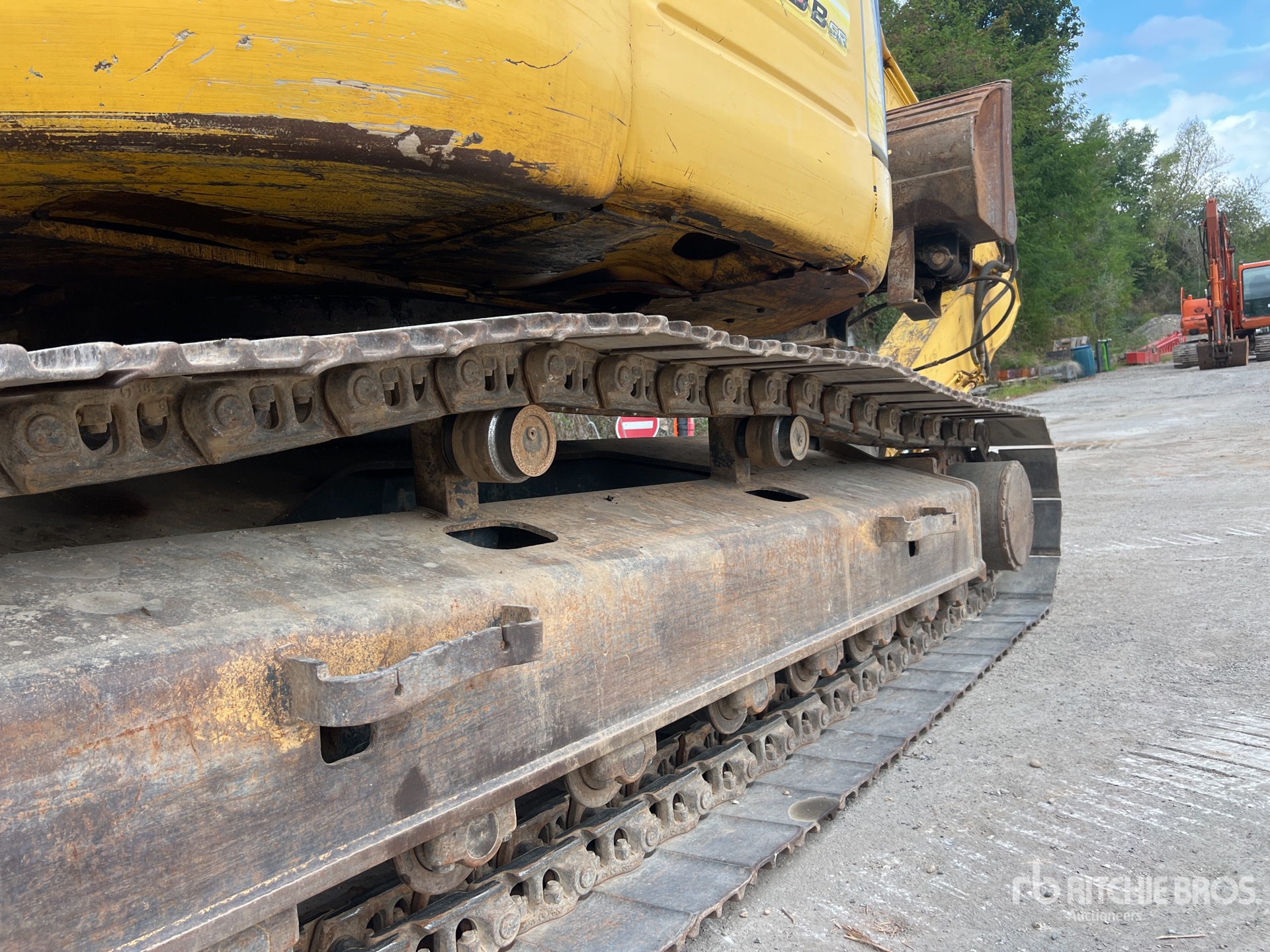 2009 New Holland E235B SRNLC
