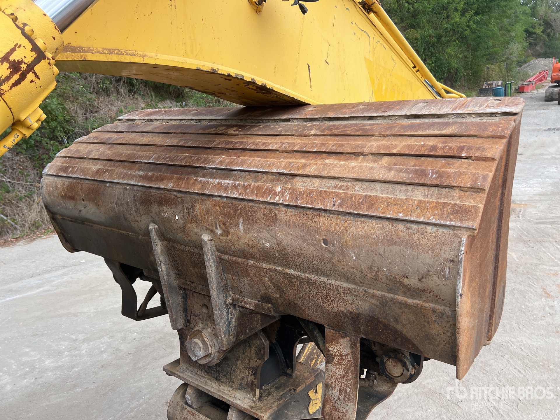 2009 New Holland E235B SRNLC