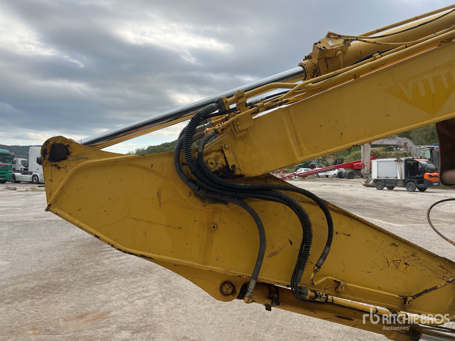 2009 New Holland E235B SRNLC