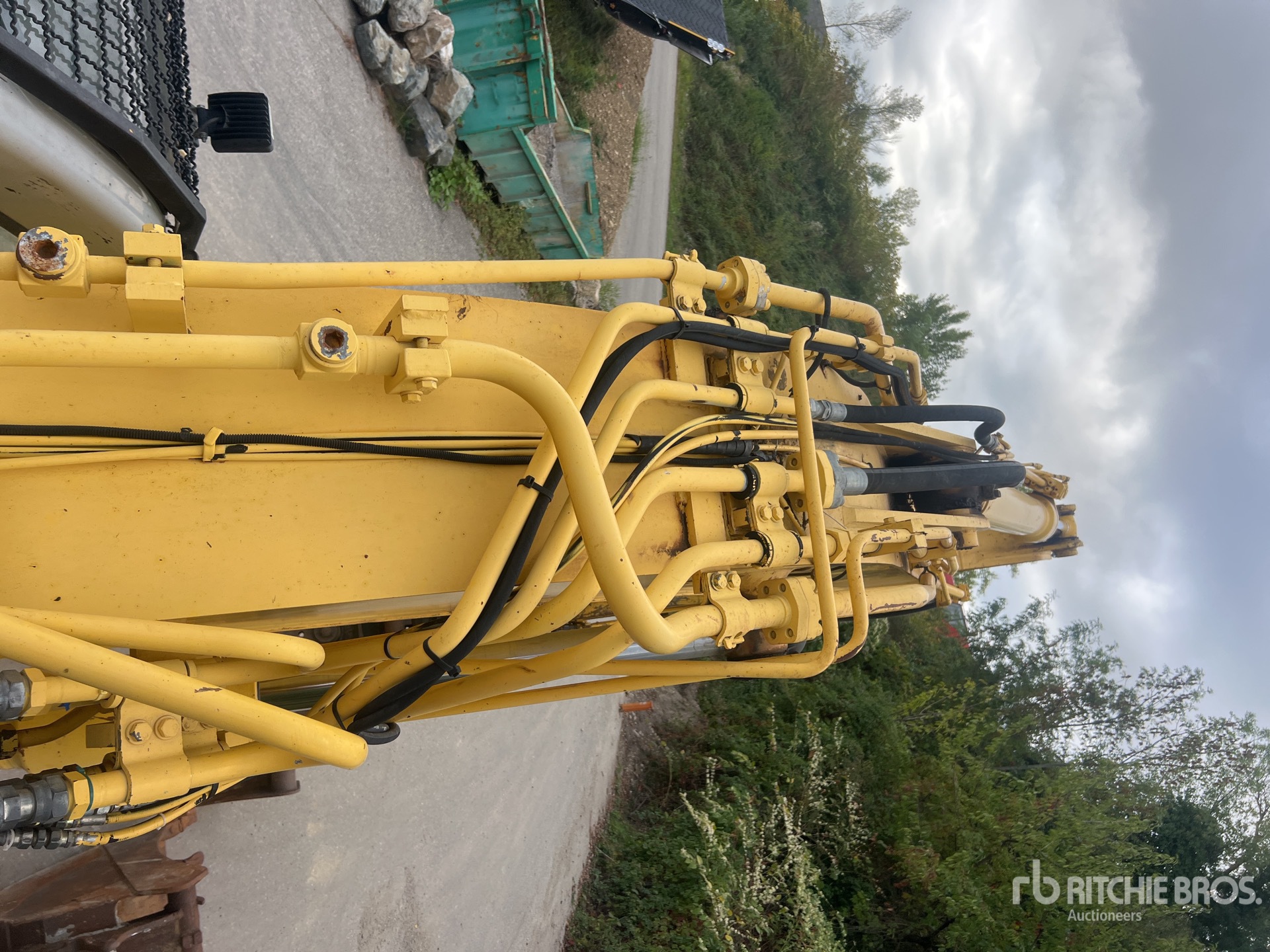 2009 New Holland E235B SRNLC
