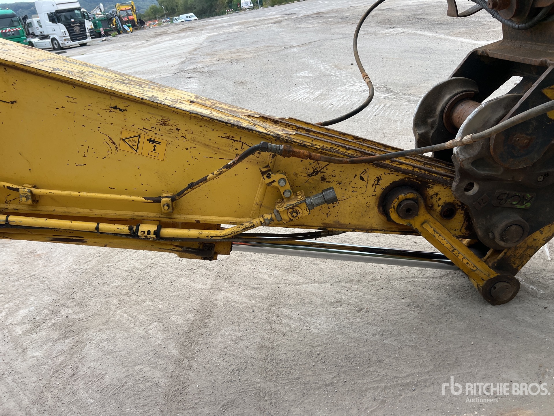 2009 New Holland E235B SRNLC