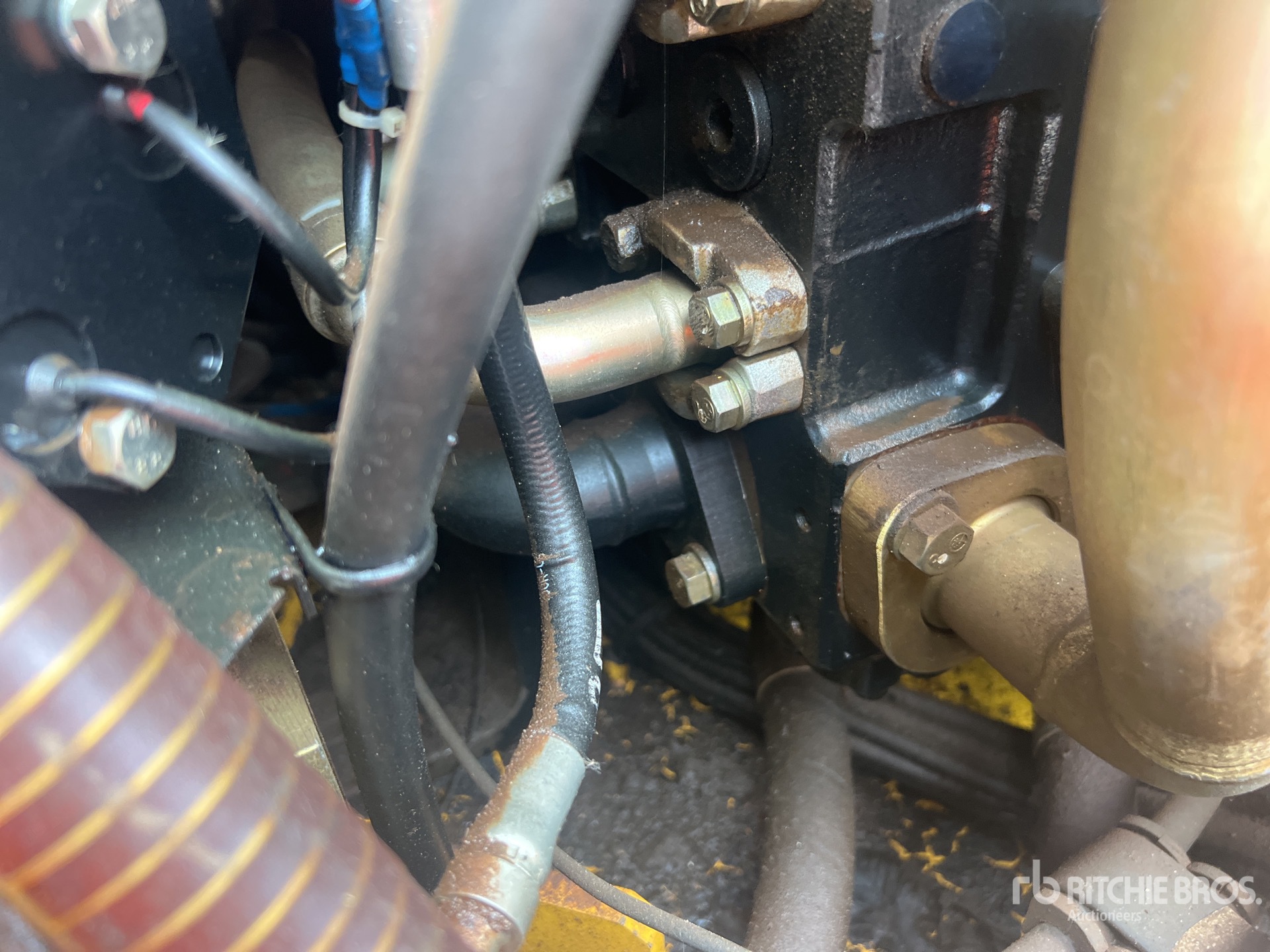 2009 New Holland E235B SRNLC