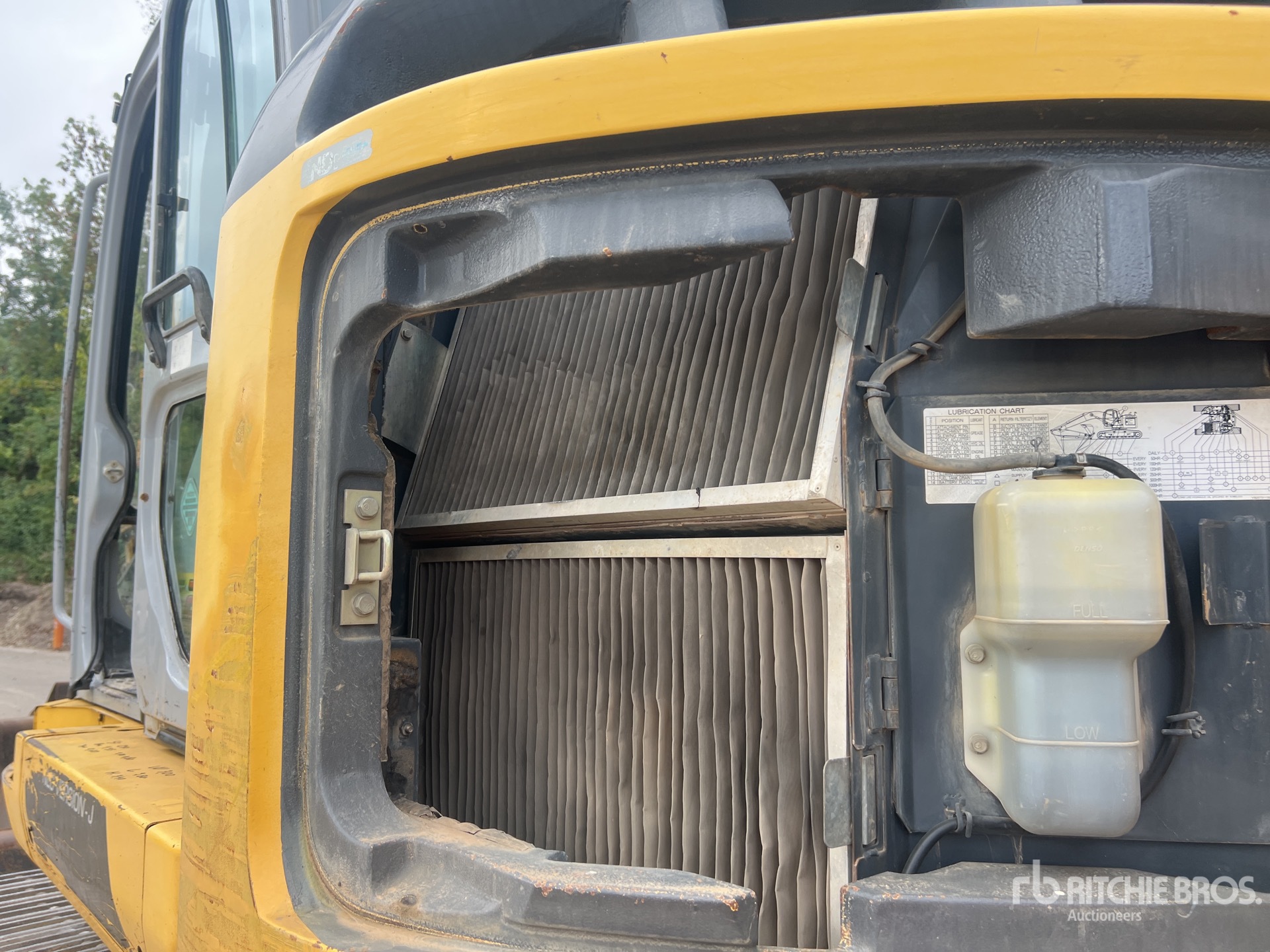 2009 New Holland E235B SRNLC