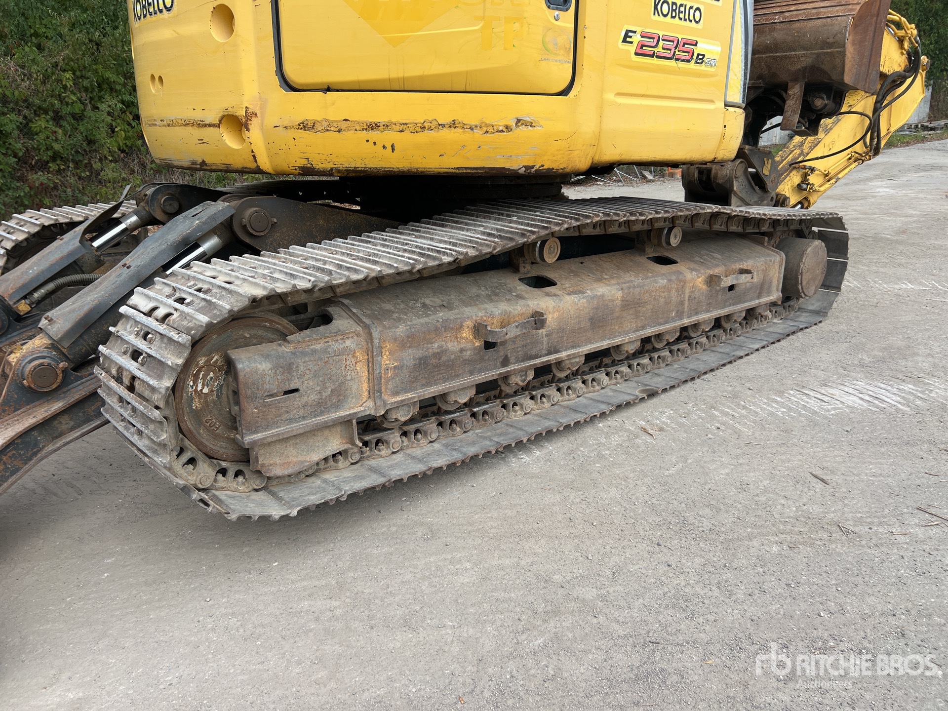 2009 New Holland E235B SRNLC