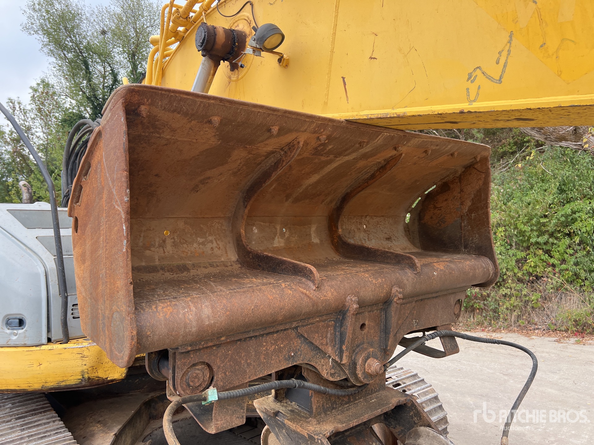 2009 New Holland E235B SRNLC