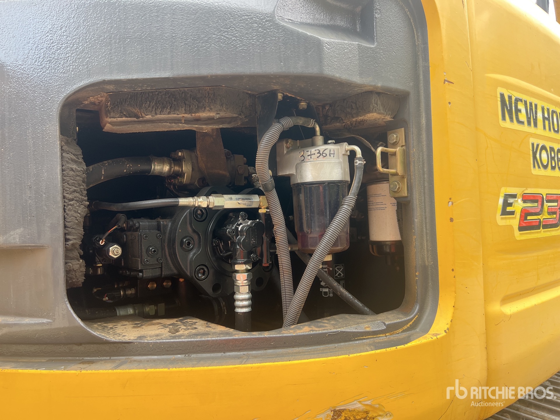 2009 New Holland E235B SRNLC