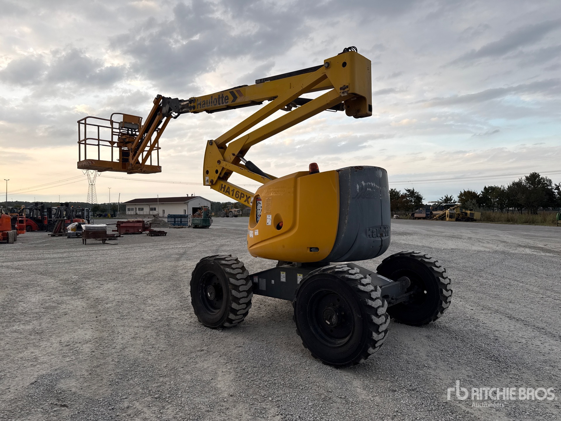 2007 Haulotte HA16PX