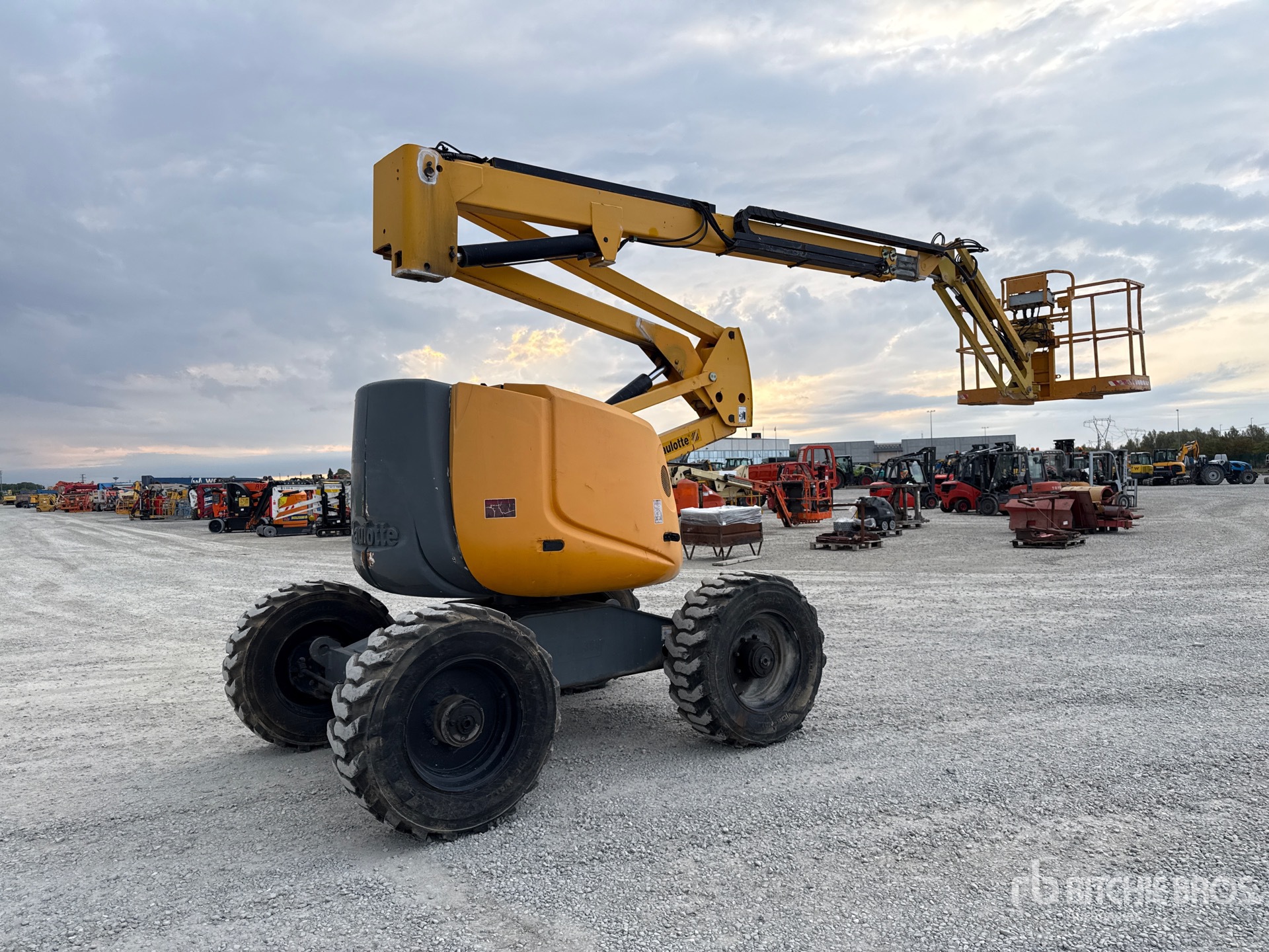 2004 Haulotte HA18PX