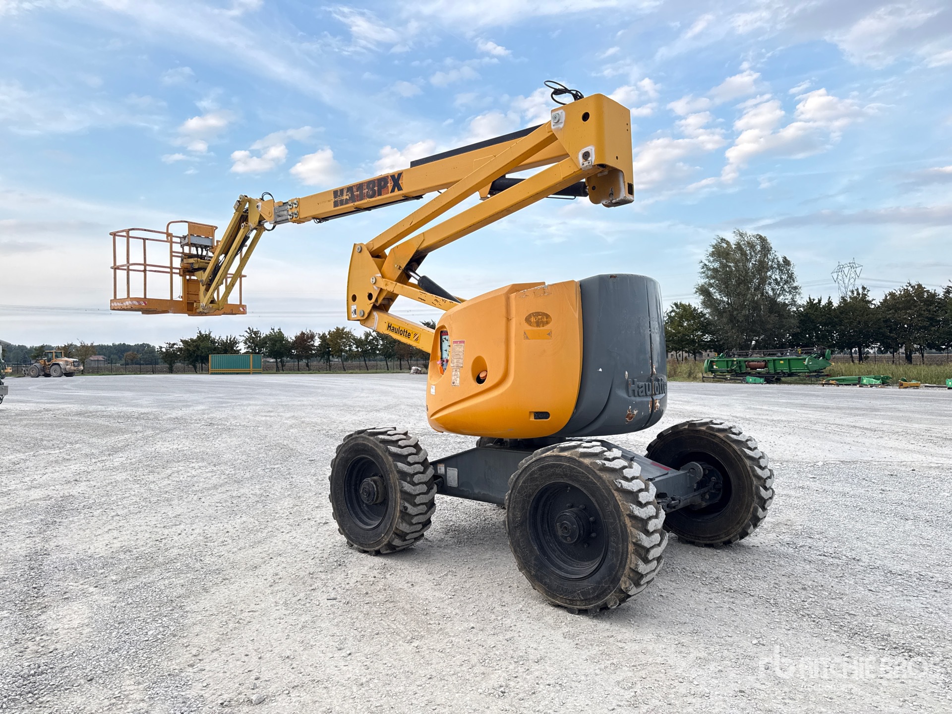2004 Haulotte HA18PX