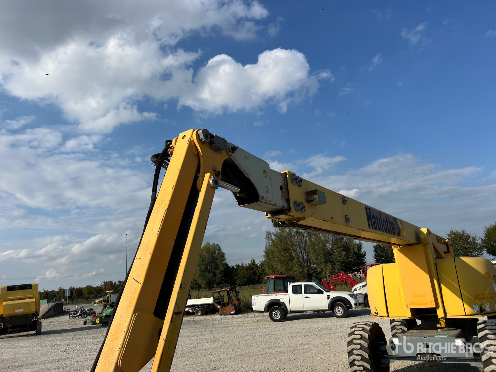 2007 Haulotte HA260PX