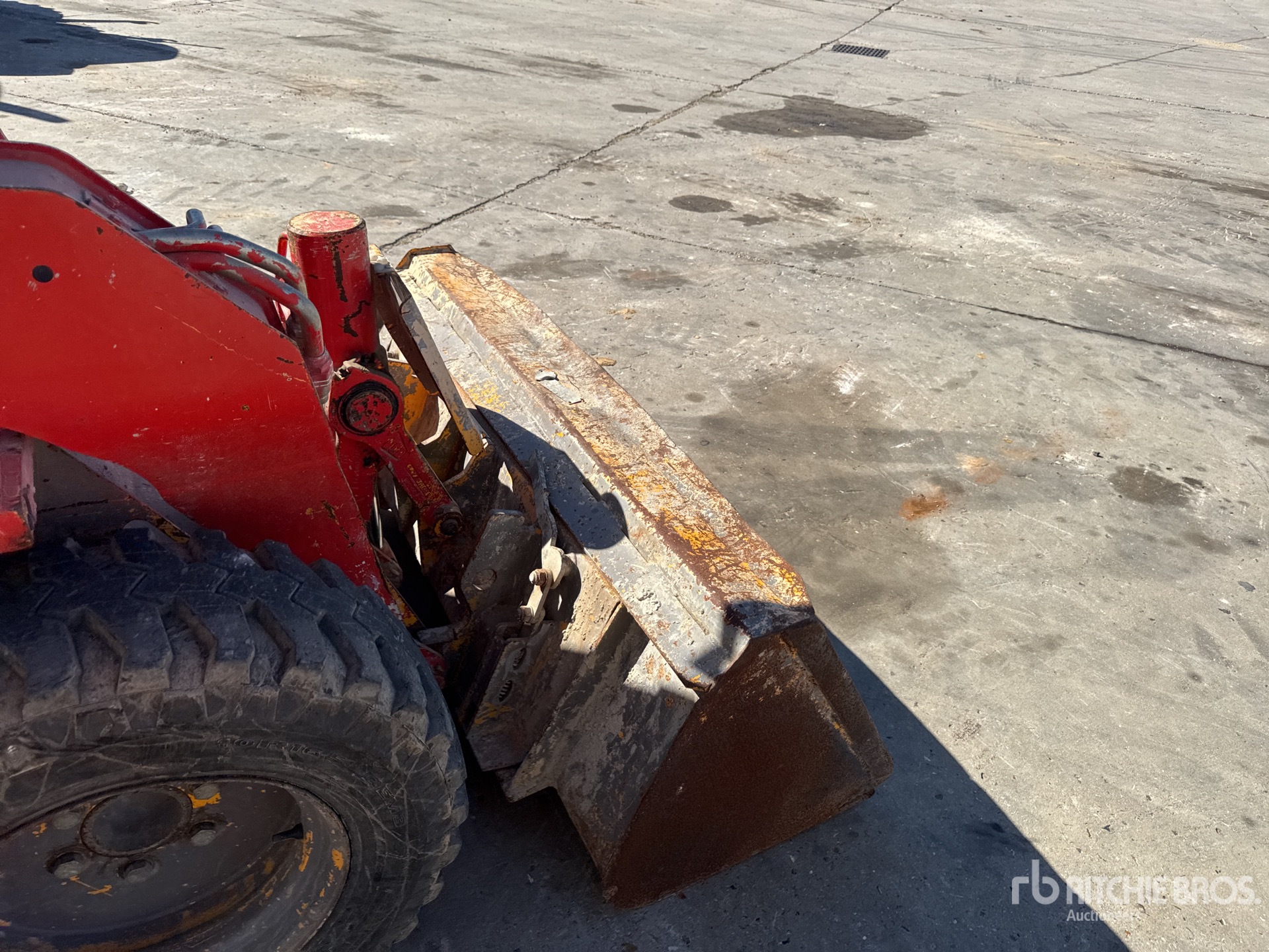 1996 JCB 165
