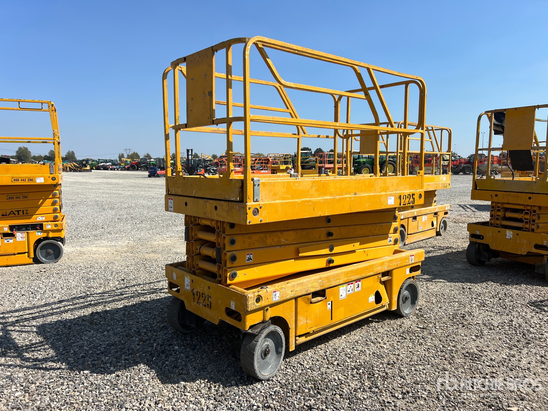 2007 Haulotte COMPACT12