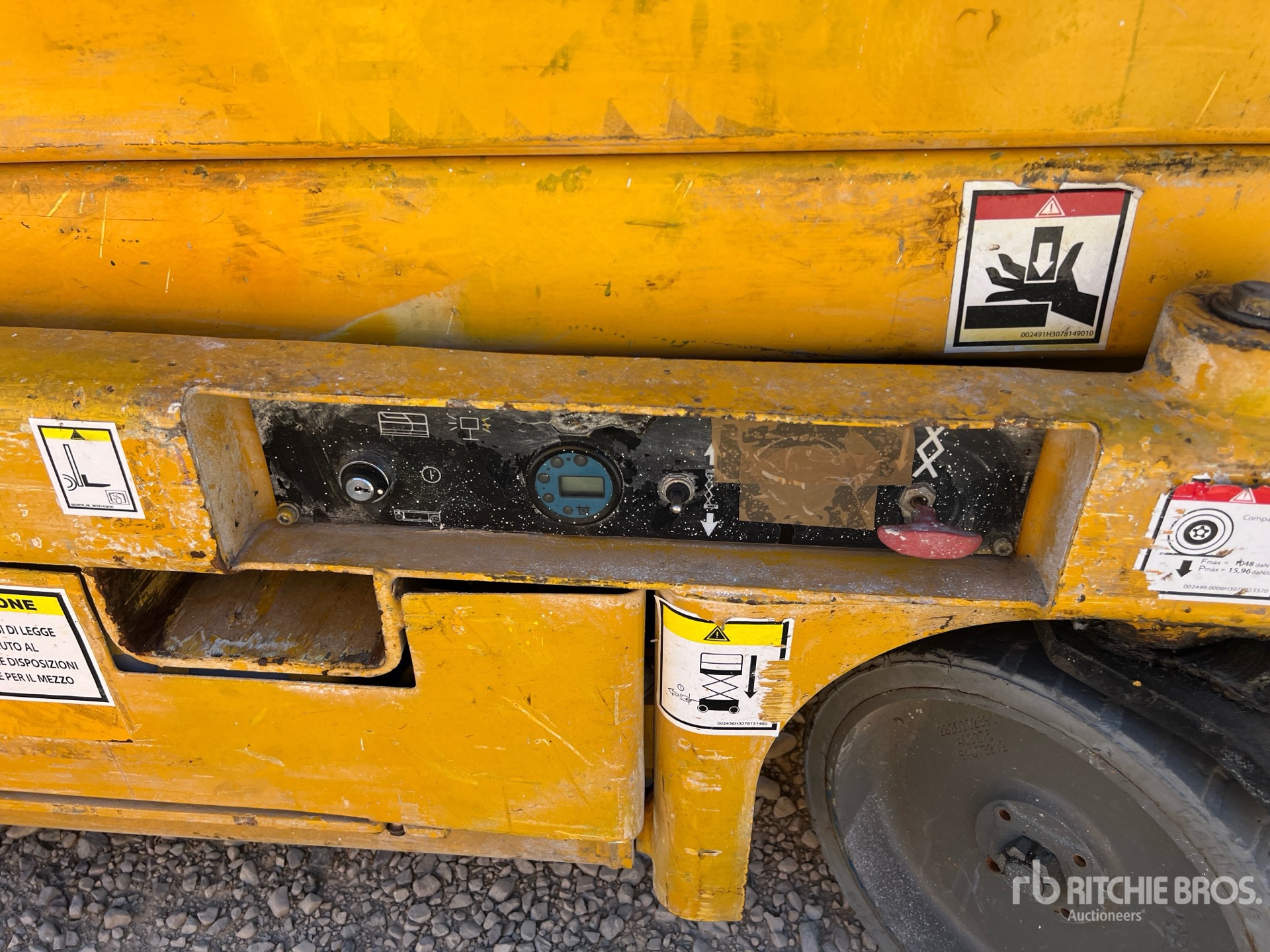 2007 Haulotte COMPACT 10N