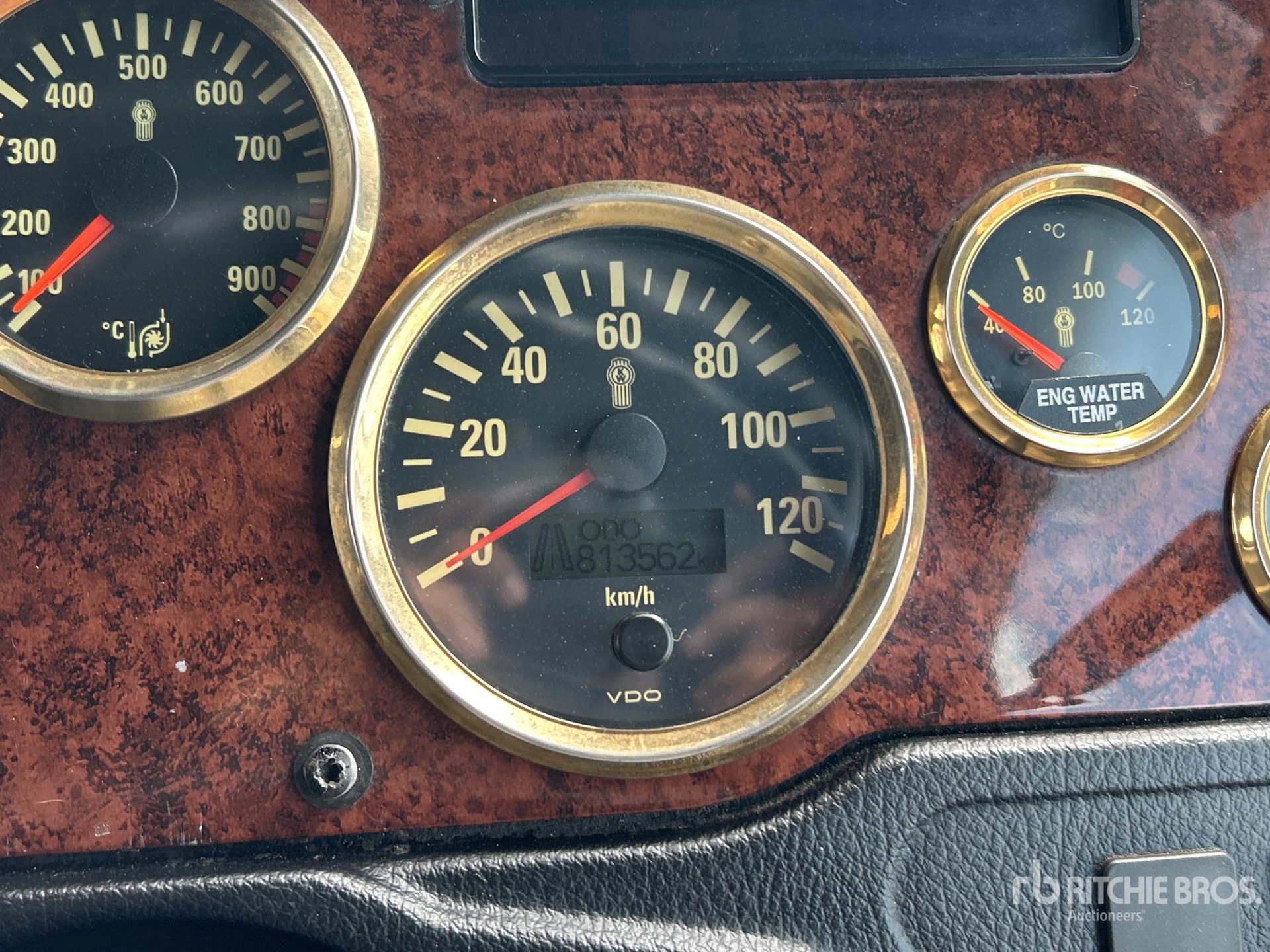 2022 Kenworth K200 BIG CAB AE