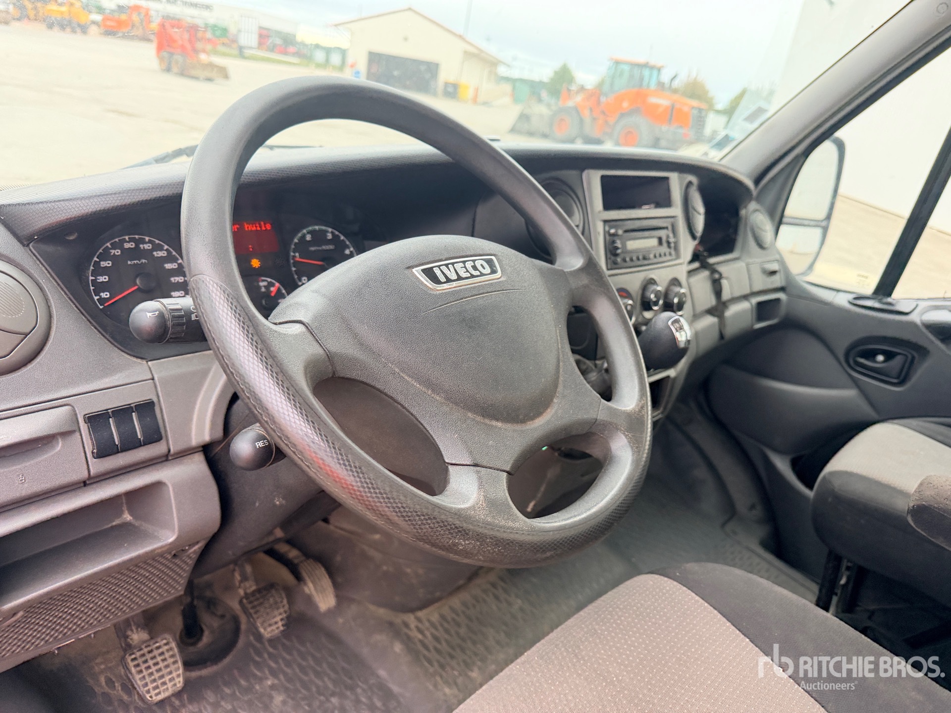 2015 Iveco 35S13