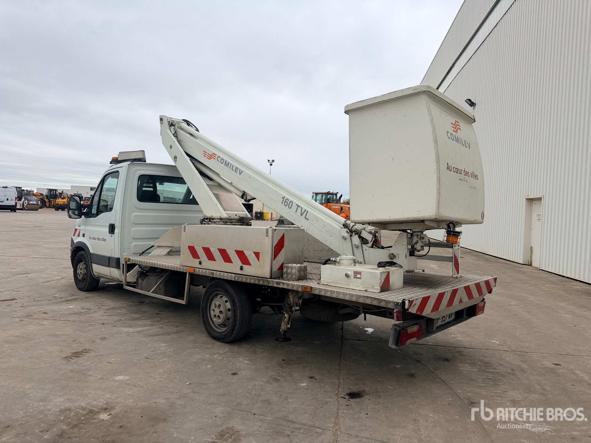 2015 Iveco 35S13
