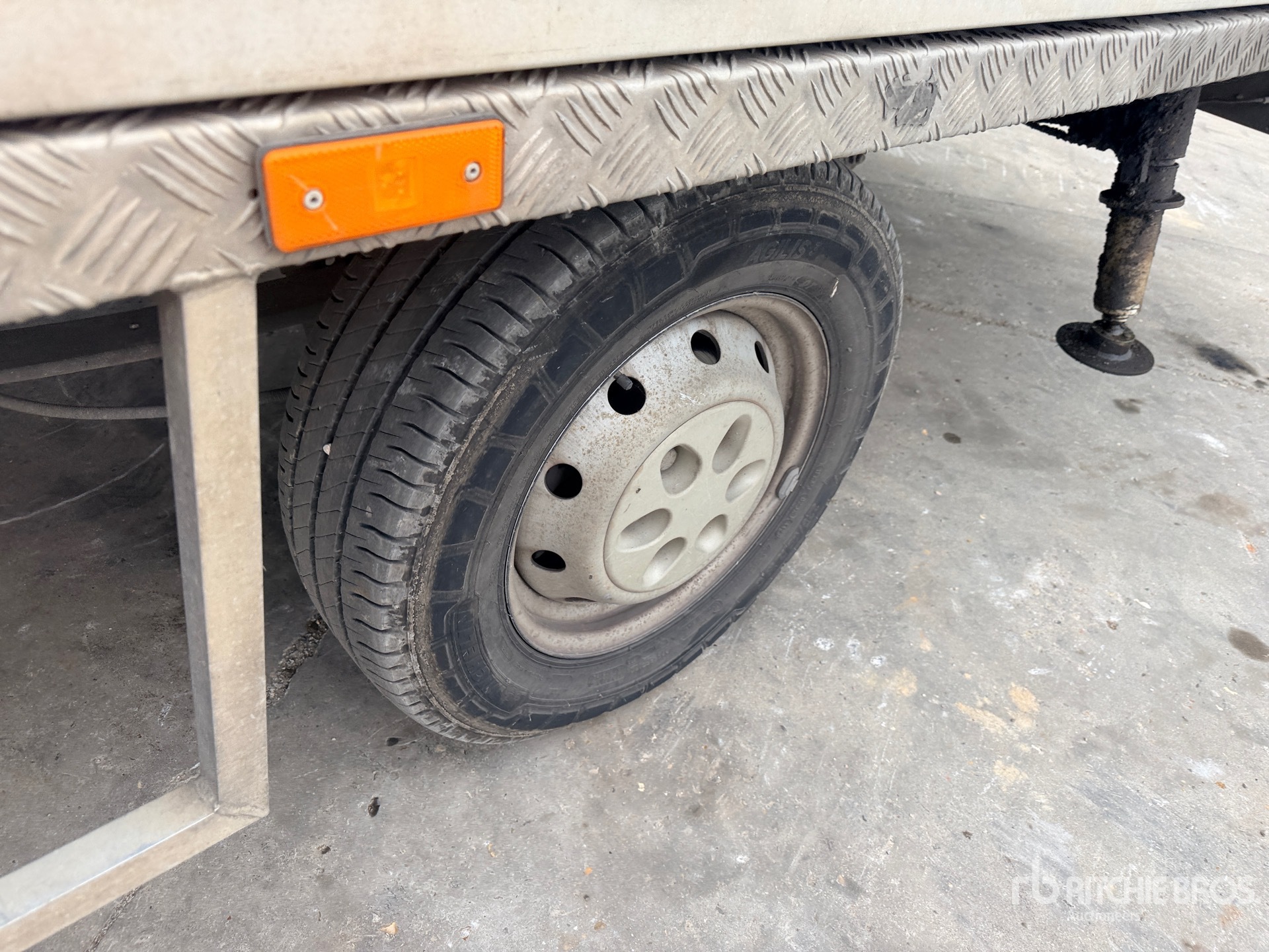2015 Iveco 35S13