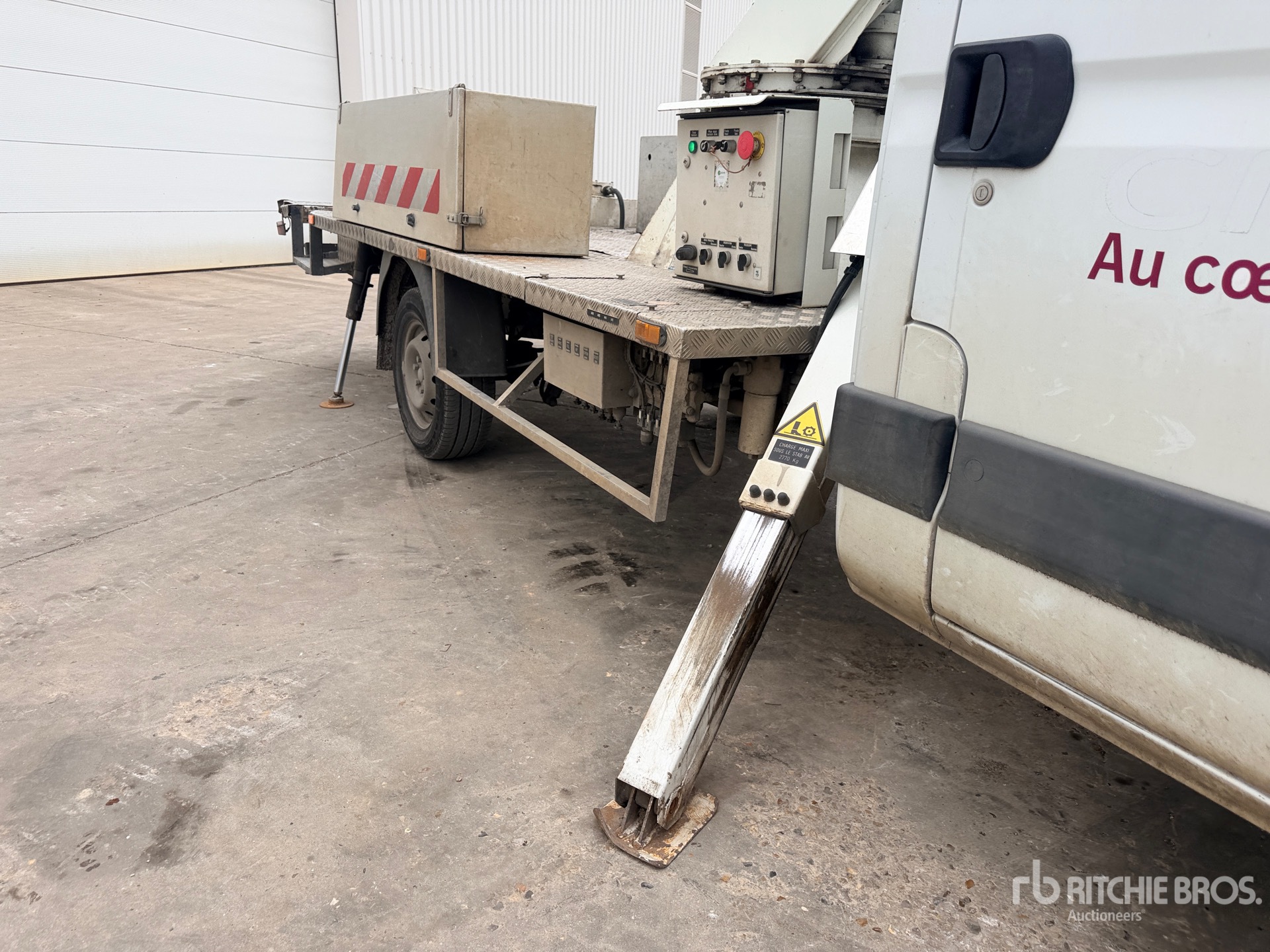 2015 Iveco 35S13