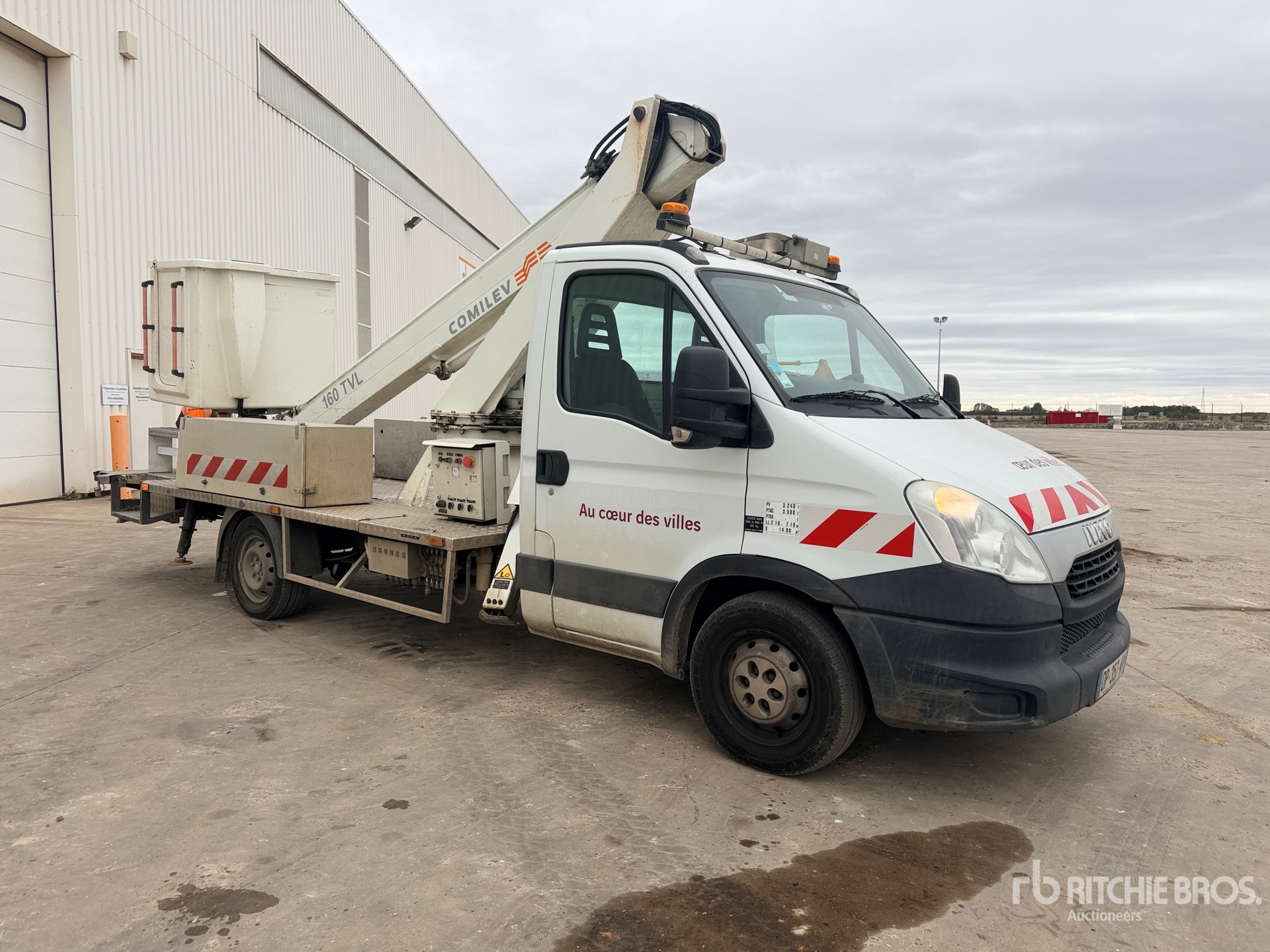 2015 Iveco 35S13