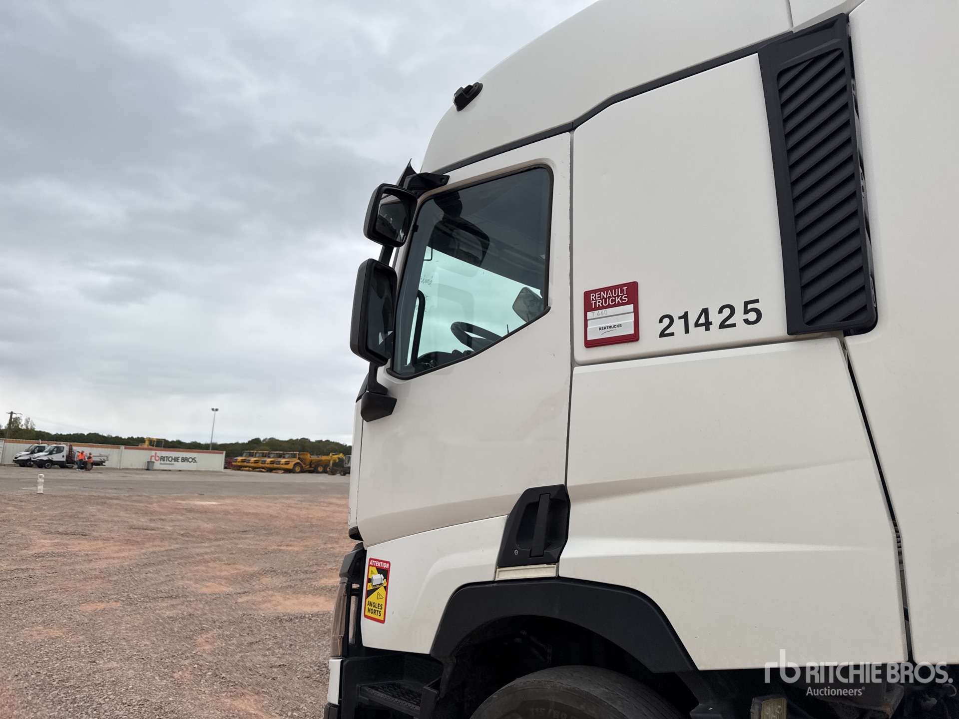 2015 Renault T460