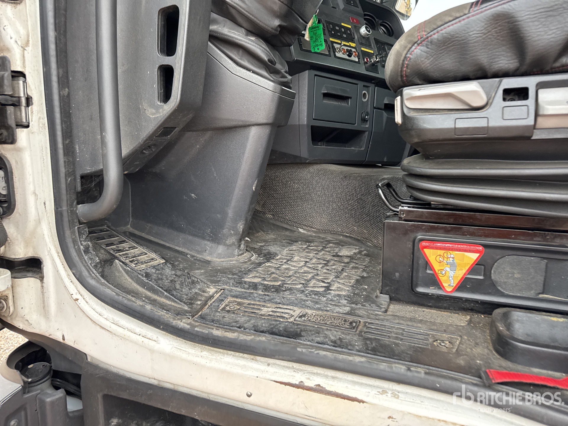 2015 Renault T460