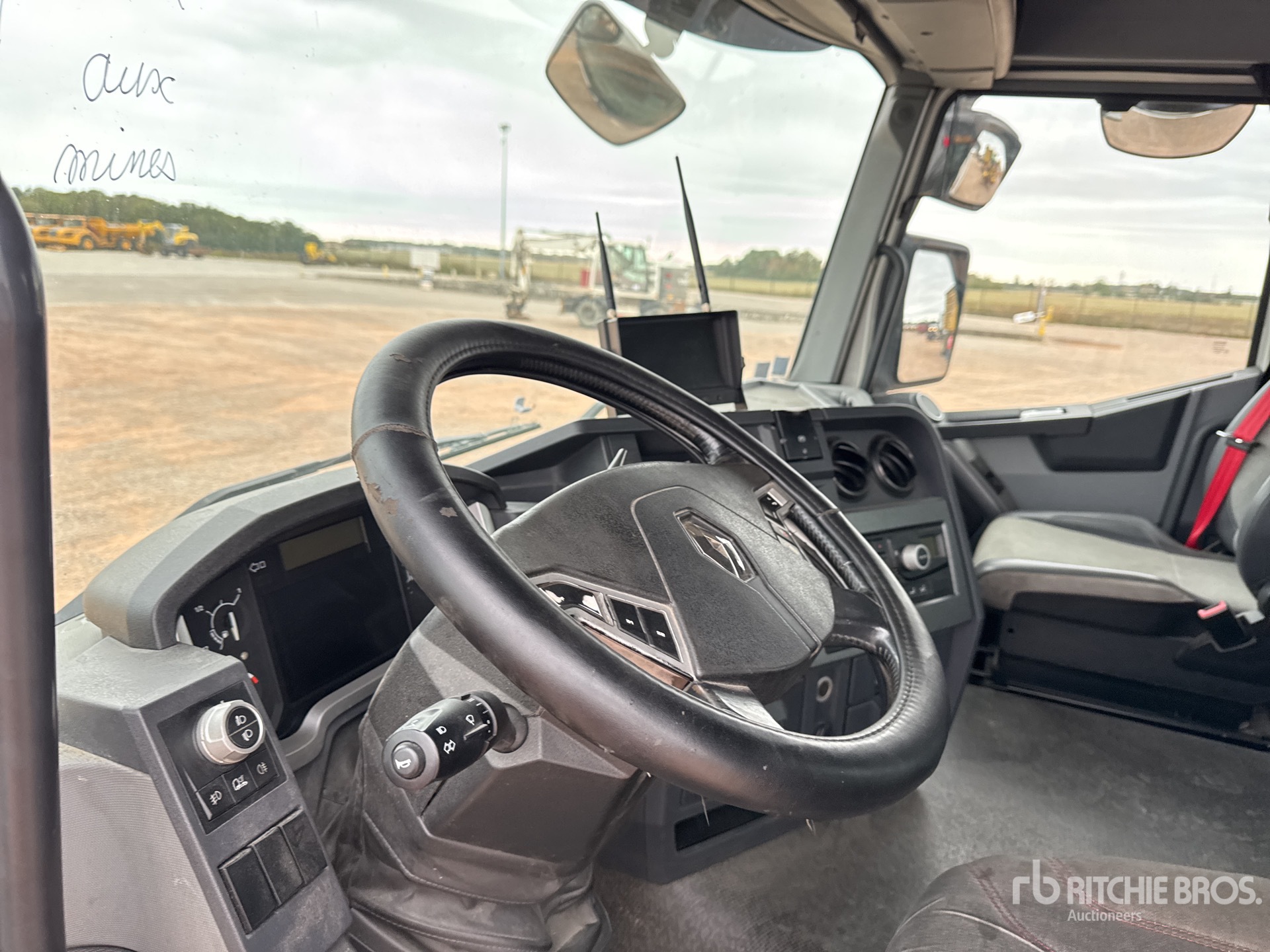2015 Renault T460