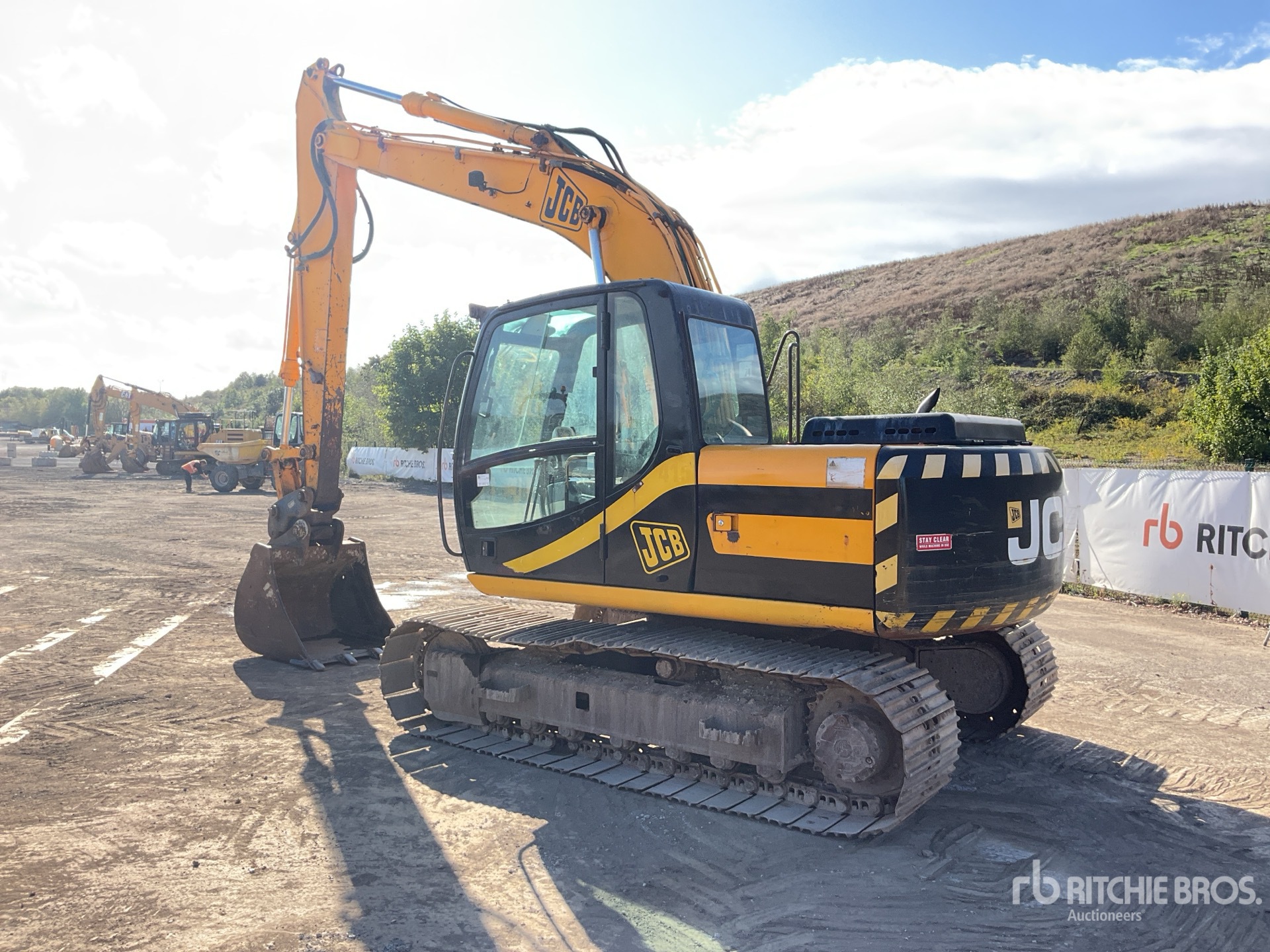 2002 JCB JS130