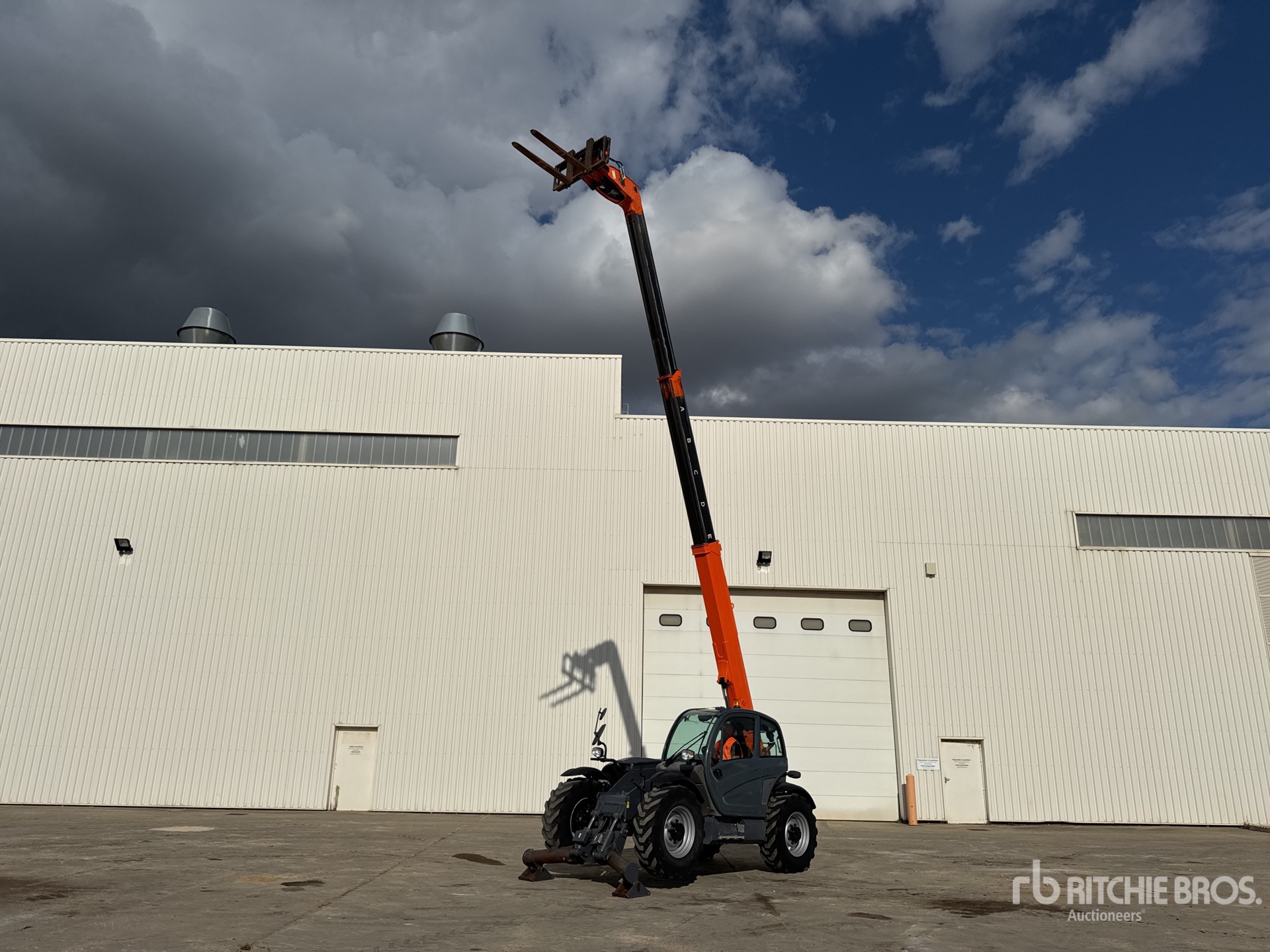2014 Manitou MT1135H