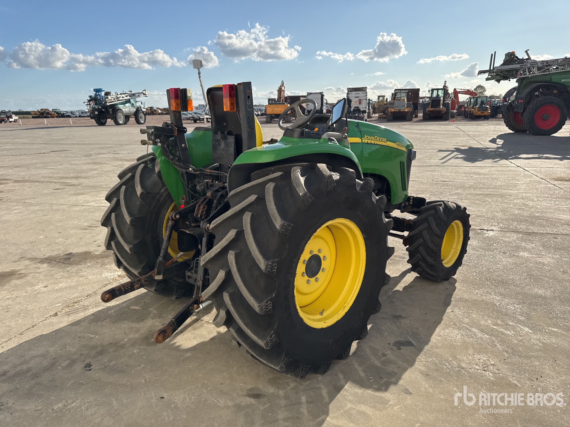 2012 John Deere 4520