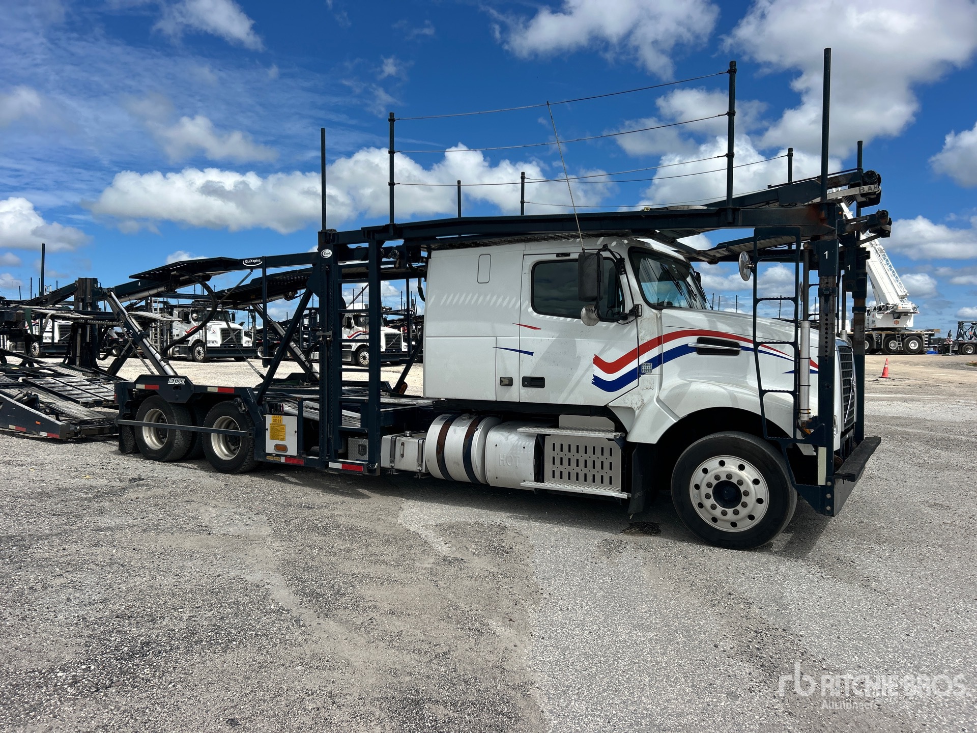2017 Volvo VAH