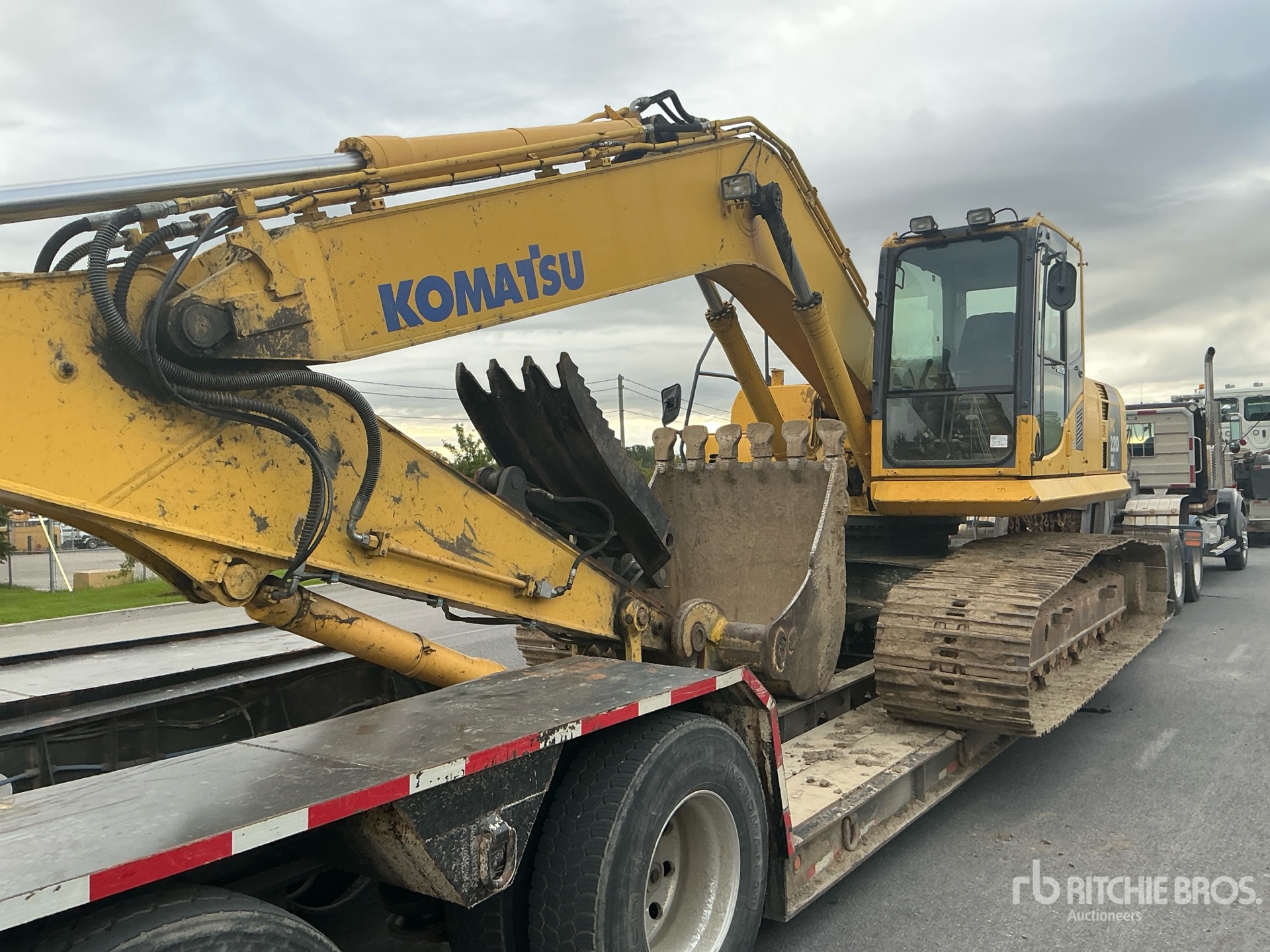 Photo of 2008 Komatsu PC220