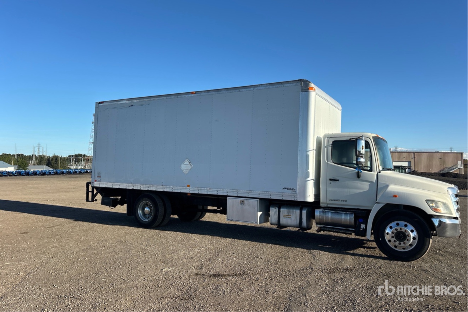 2012 Hino 338