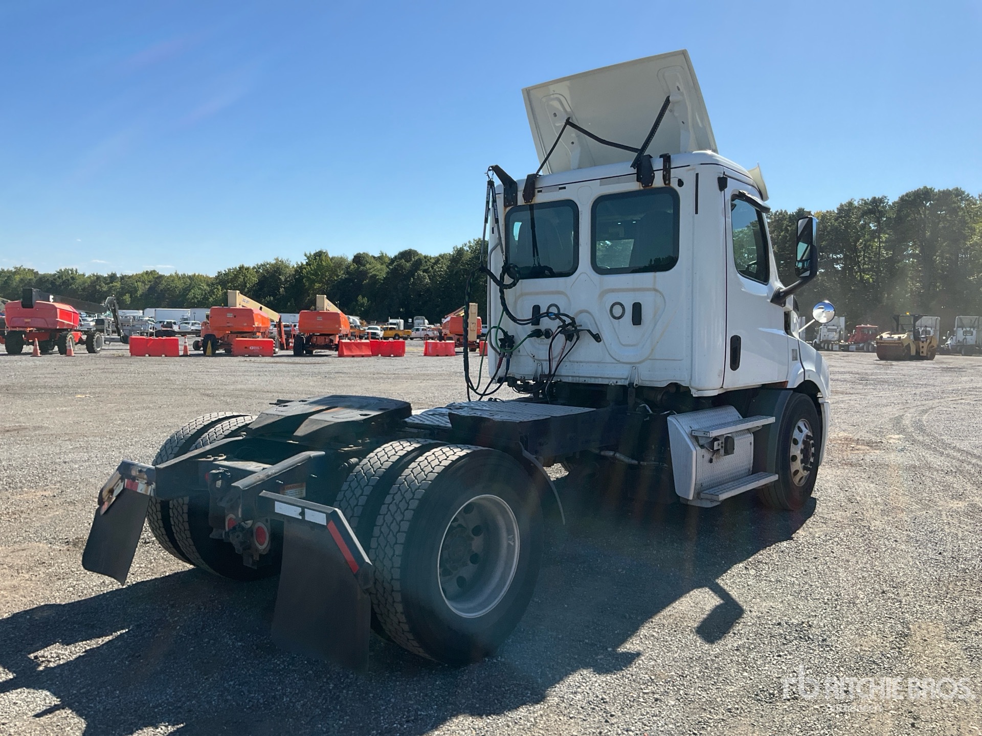 2019 Freightliner CASCADIA 116