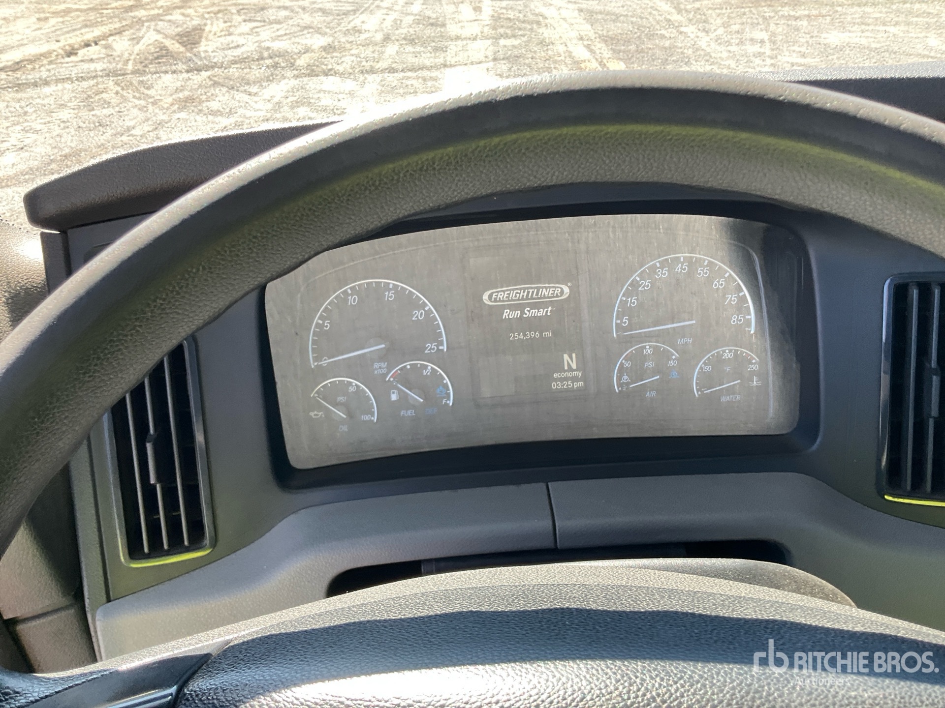 2019 Freightliner CASCADIA 116