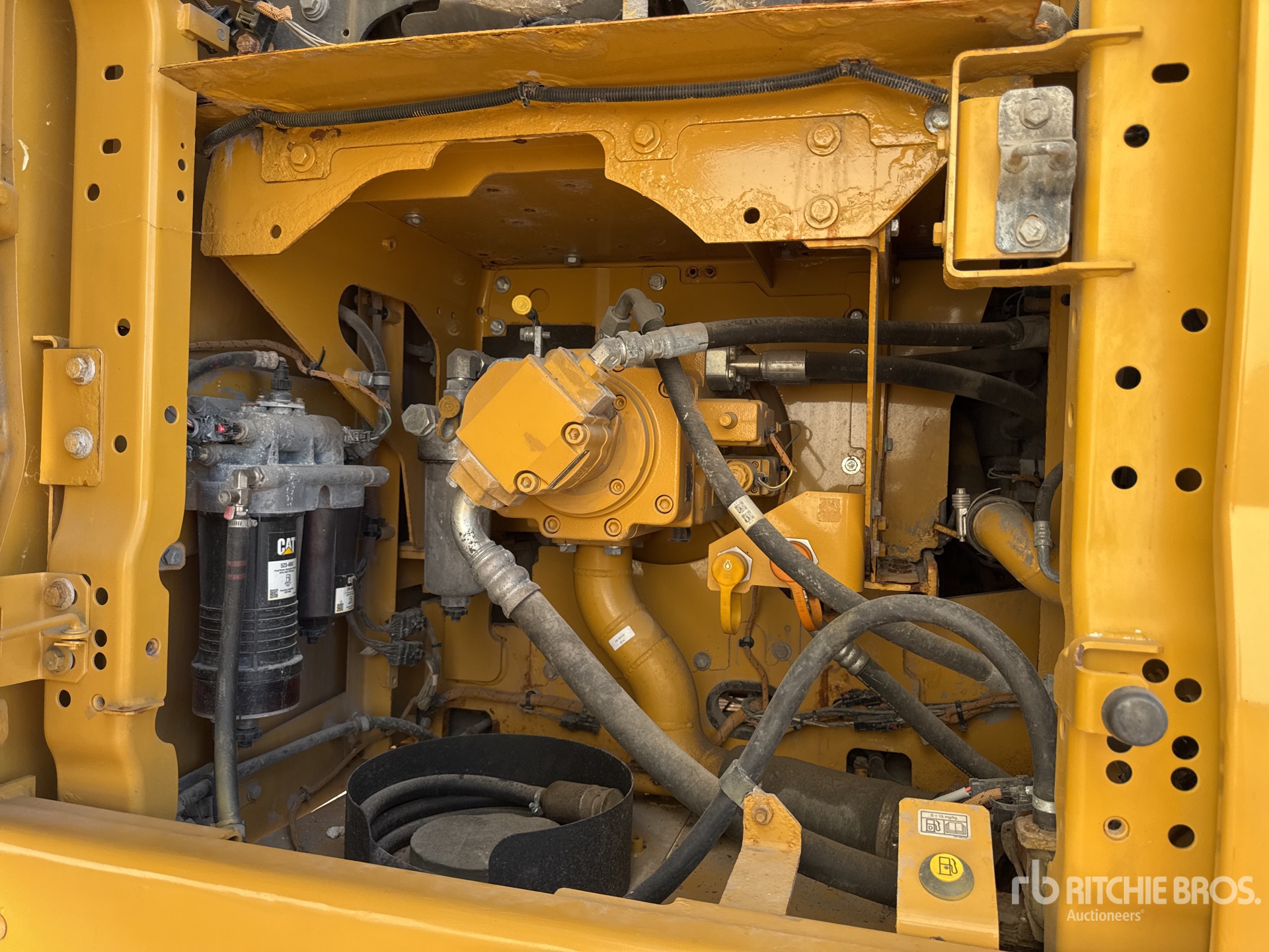 2019 Caterpillar 323
