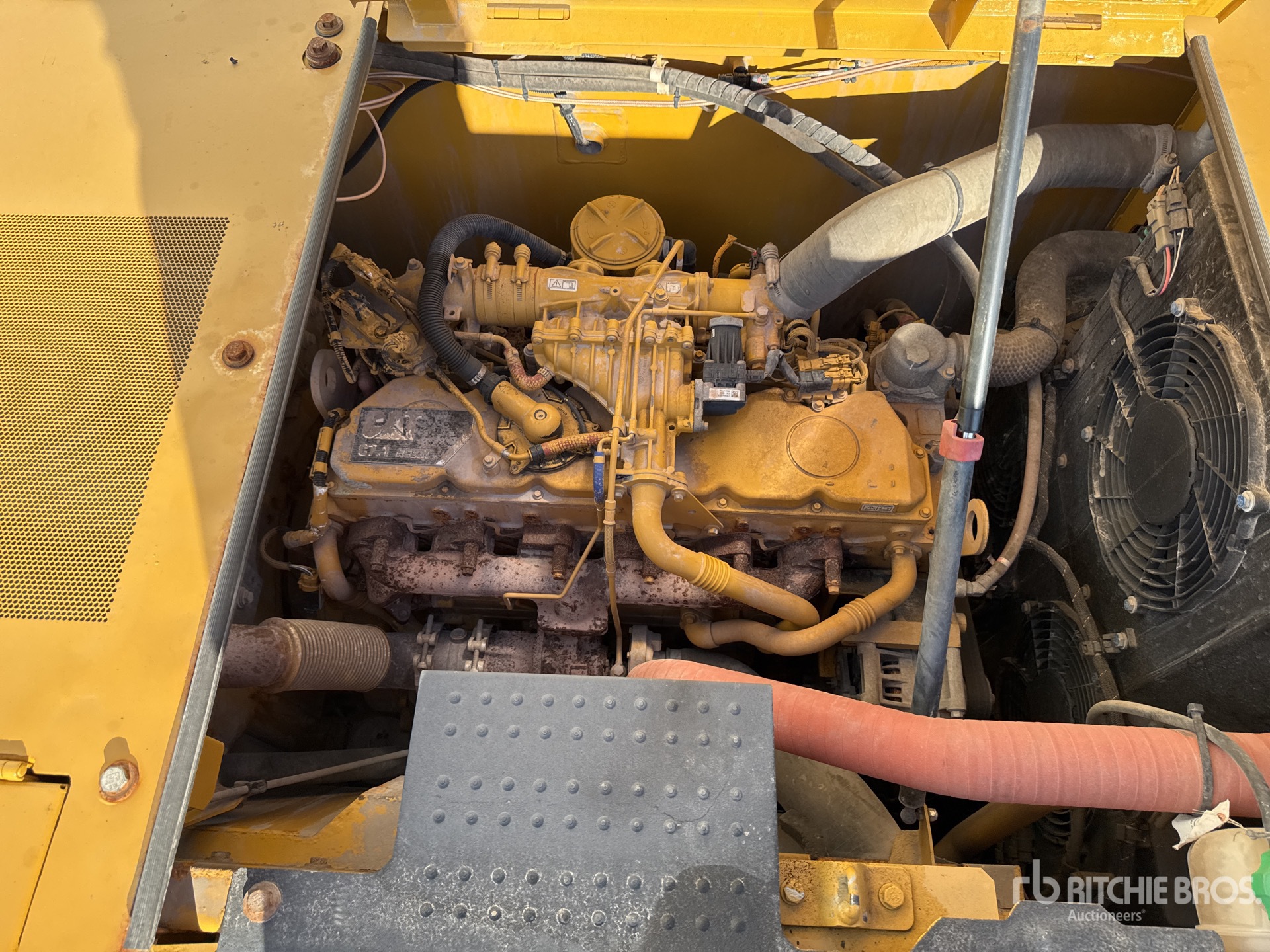 2019 Caterpillar 323