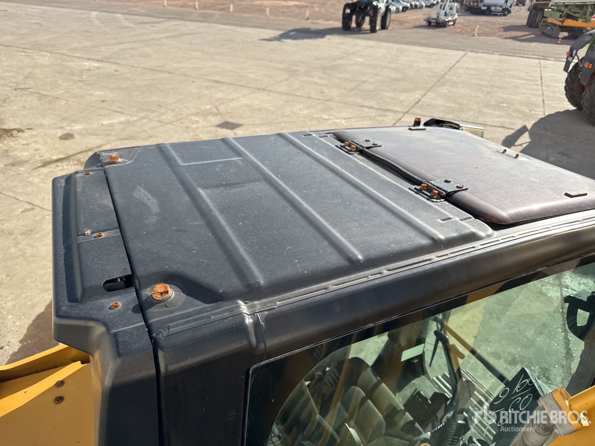 2019 Caterpillar 323