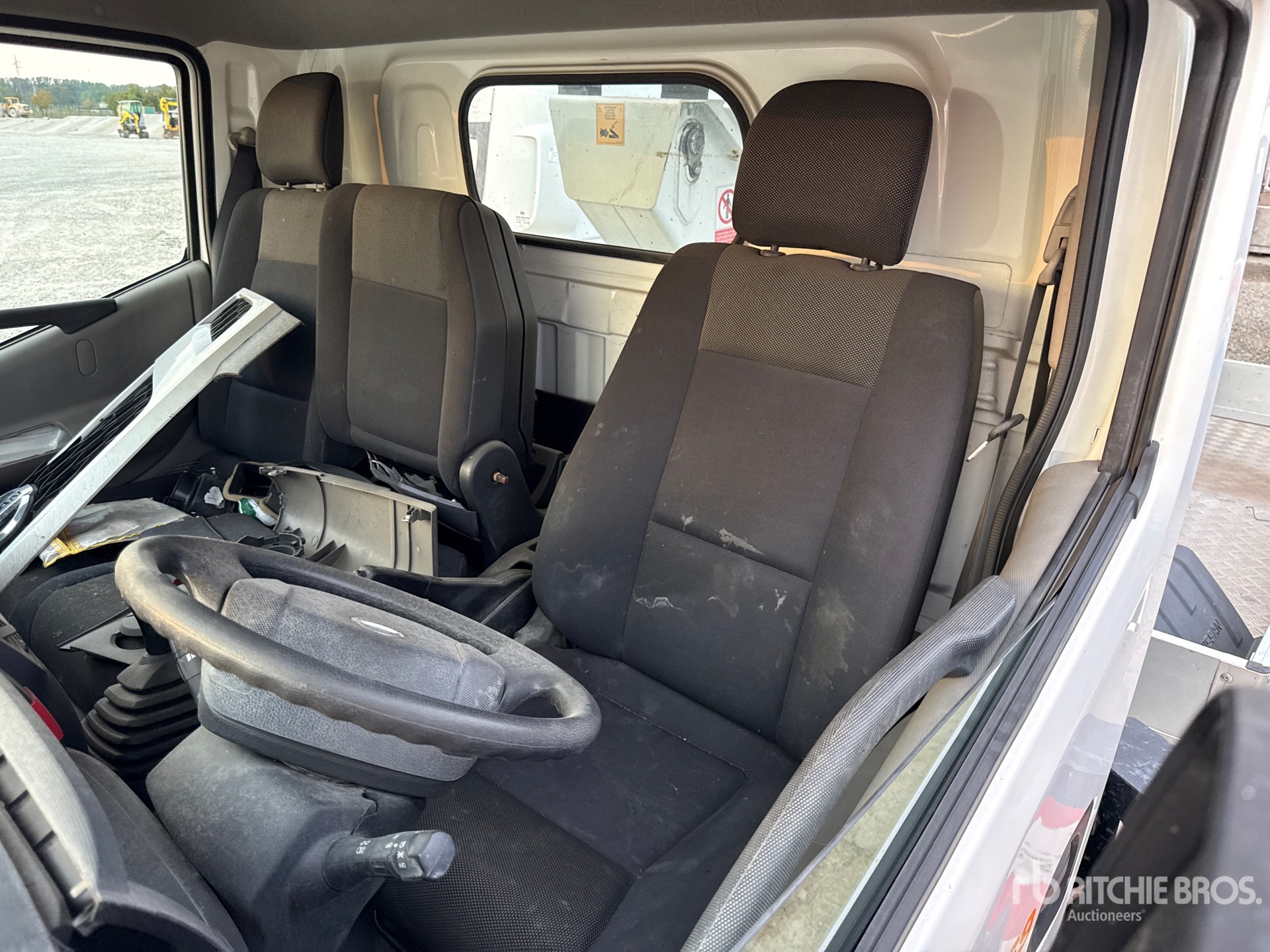 2019 Nissan CABSTAR 35.13