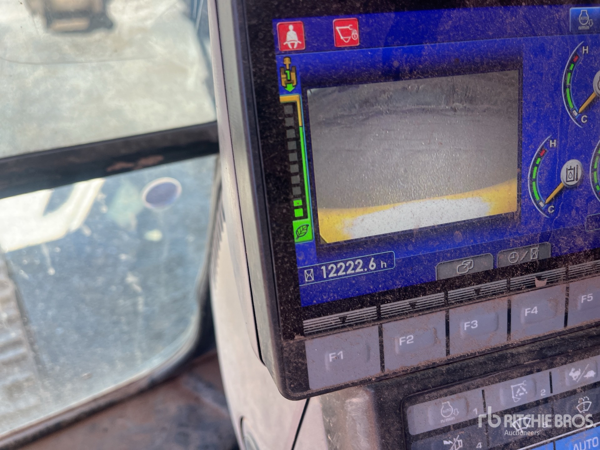 2016 Komatsu PC360LC 11