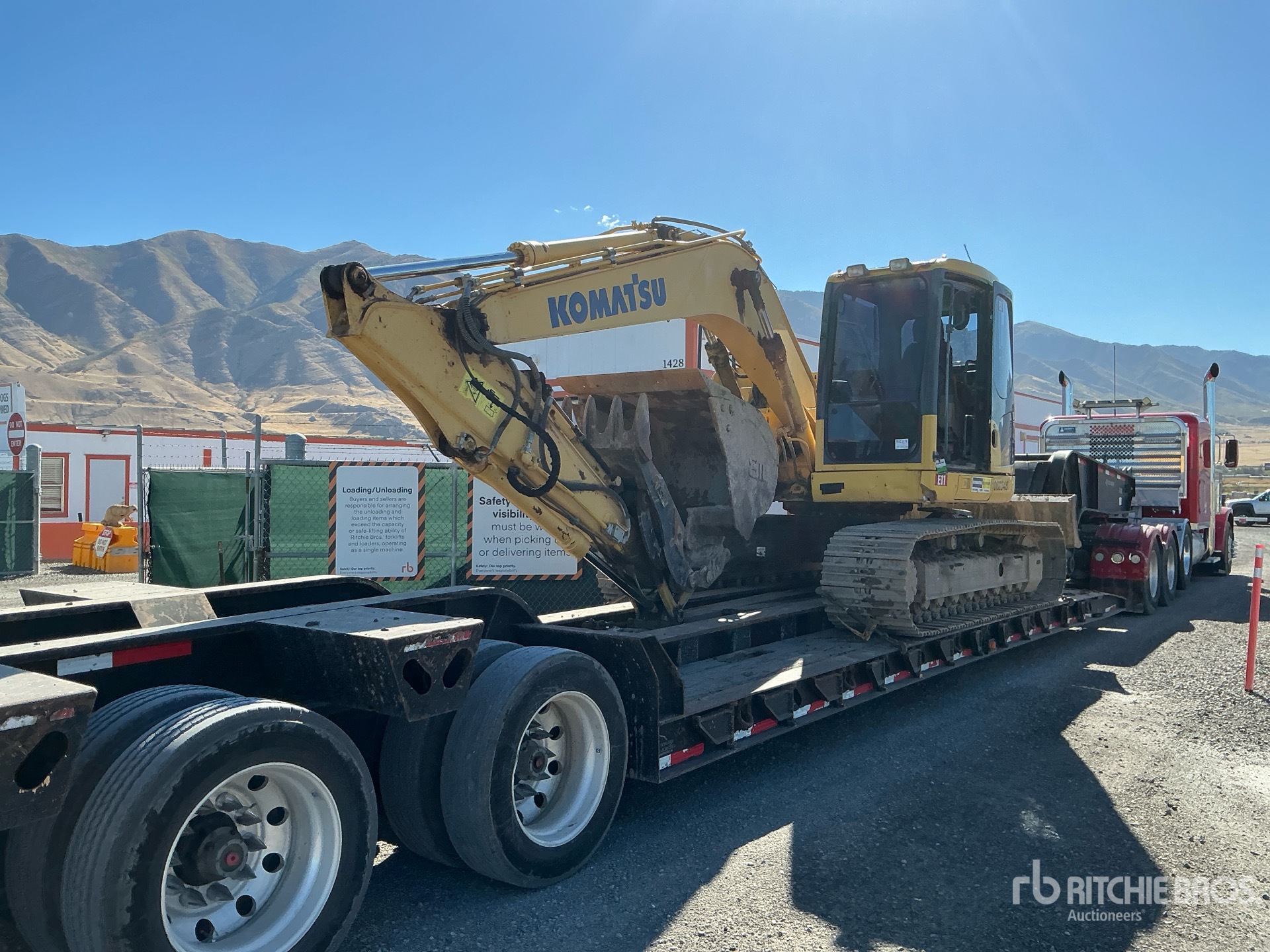 2013 Komatsu PC138USLC-10