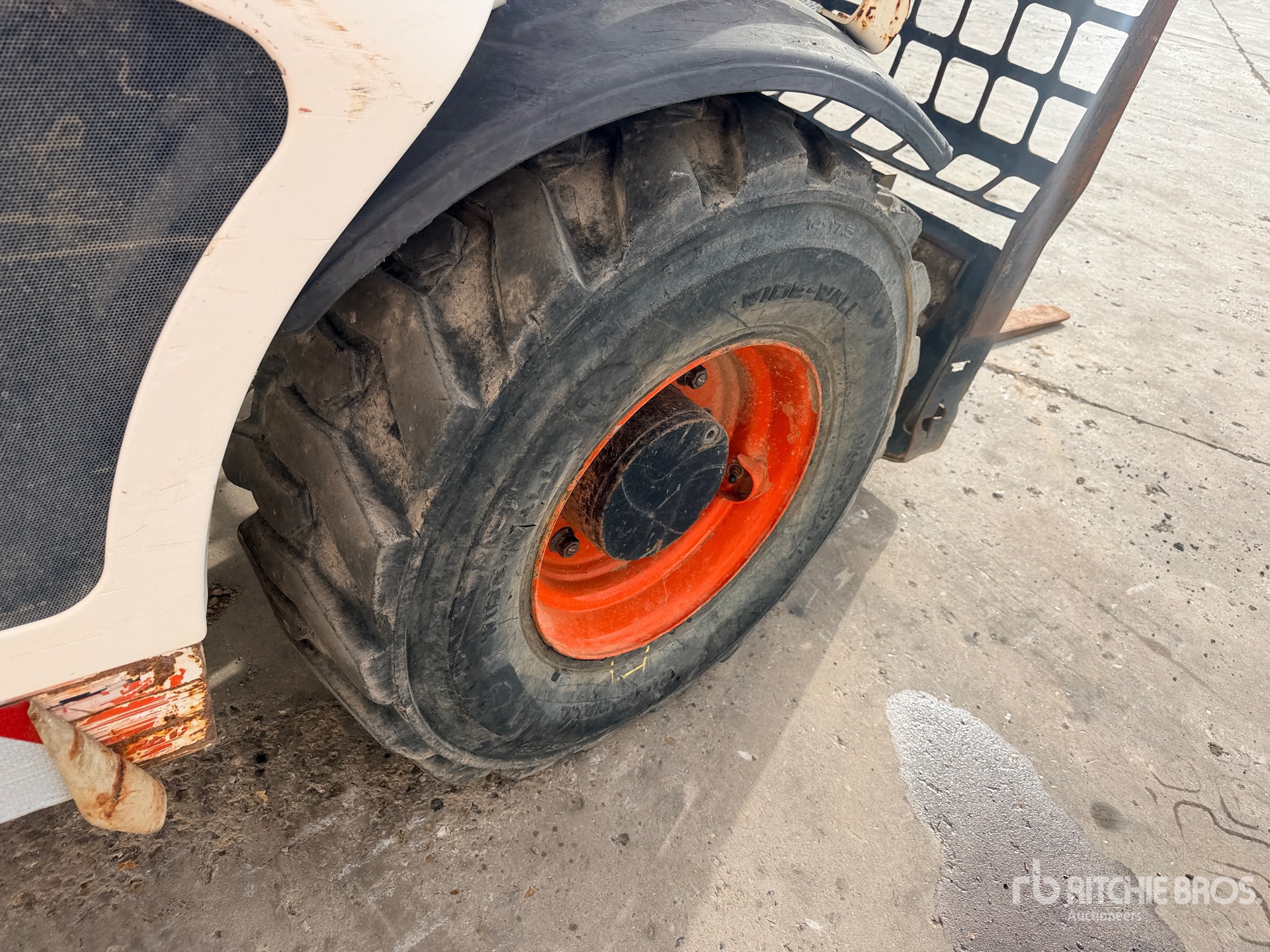 2015 Bobcat T2250