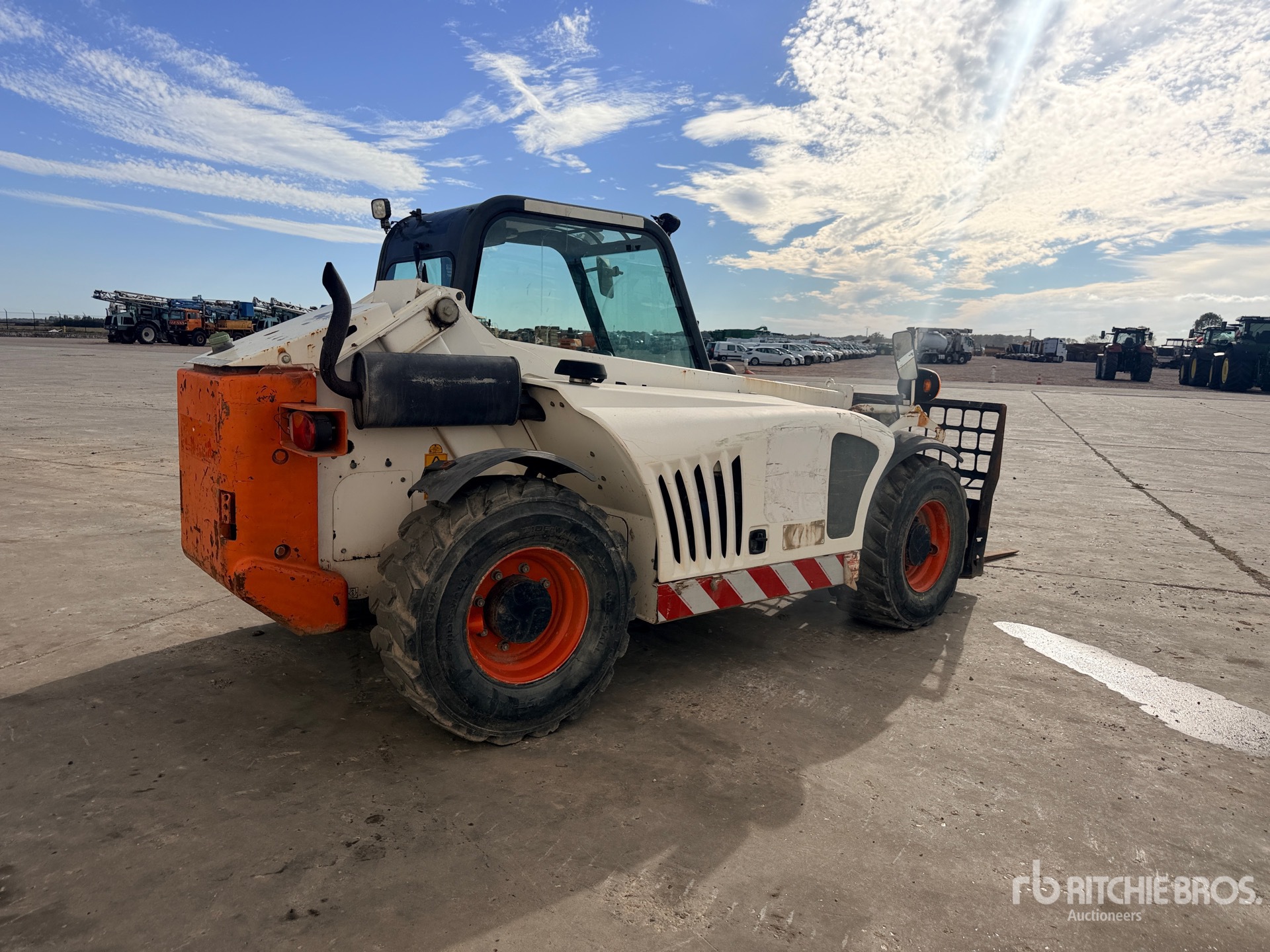 2015 Bobcat T2250