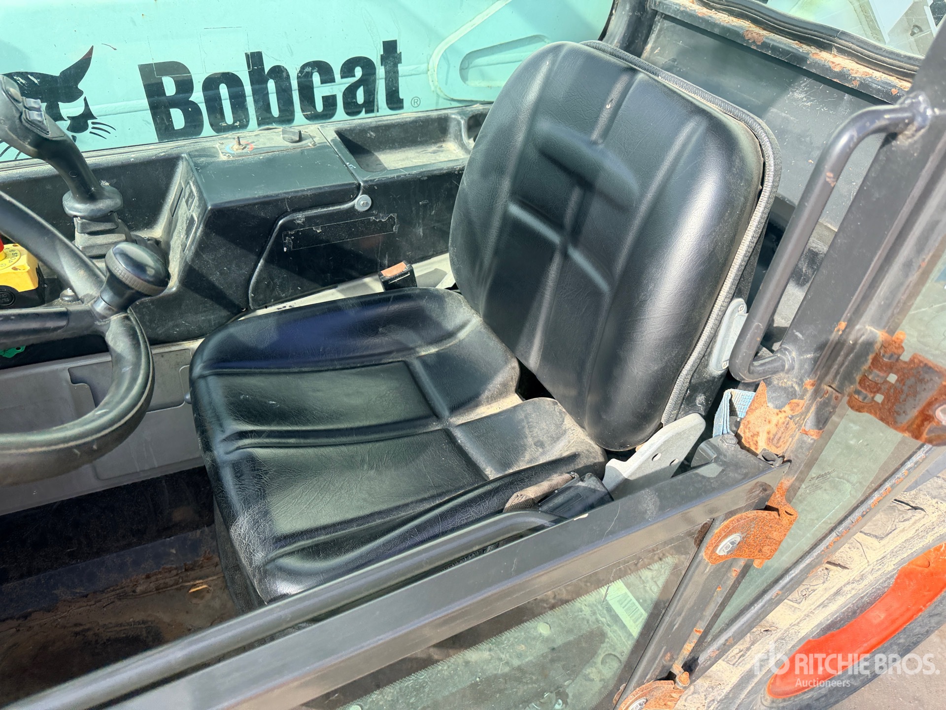 2015 Bobcat T2250