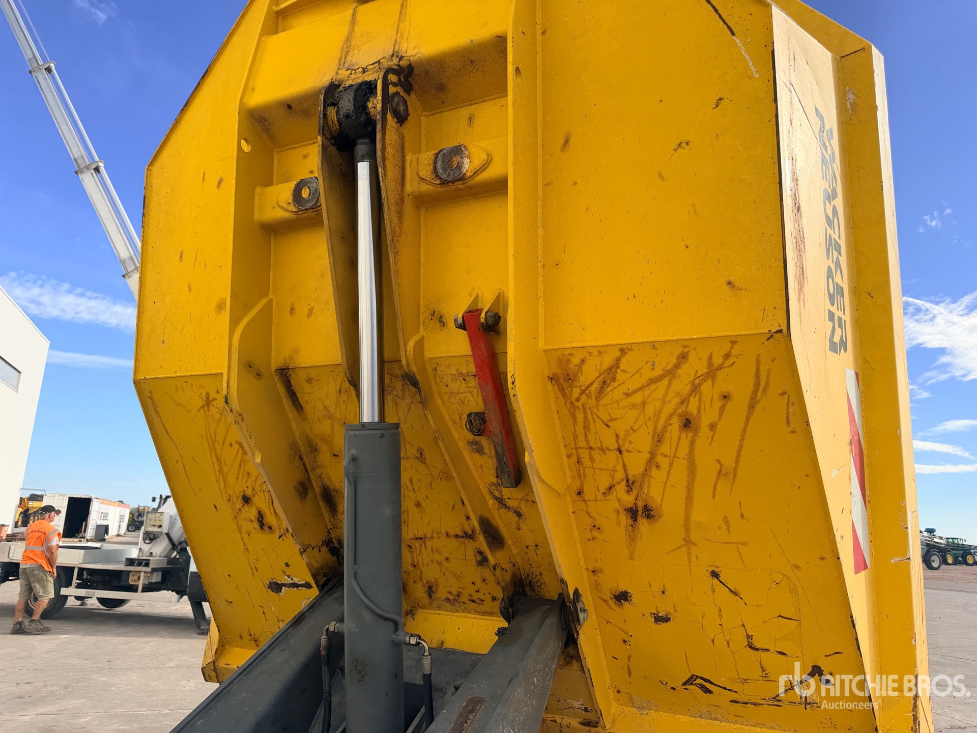 2012 Wacker Neuson 6001
