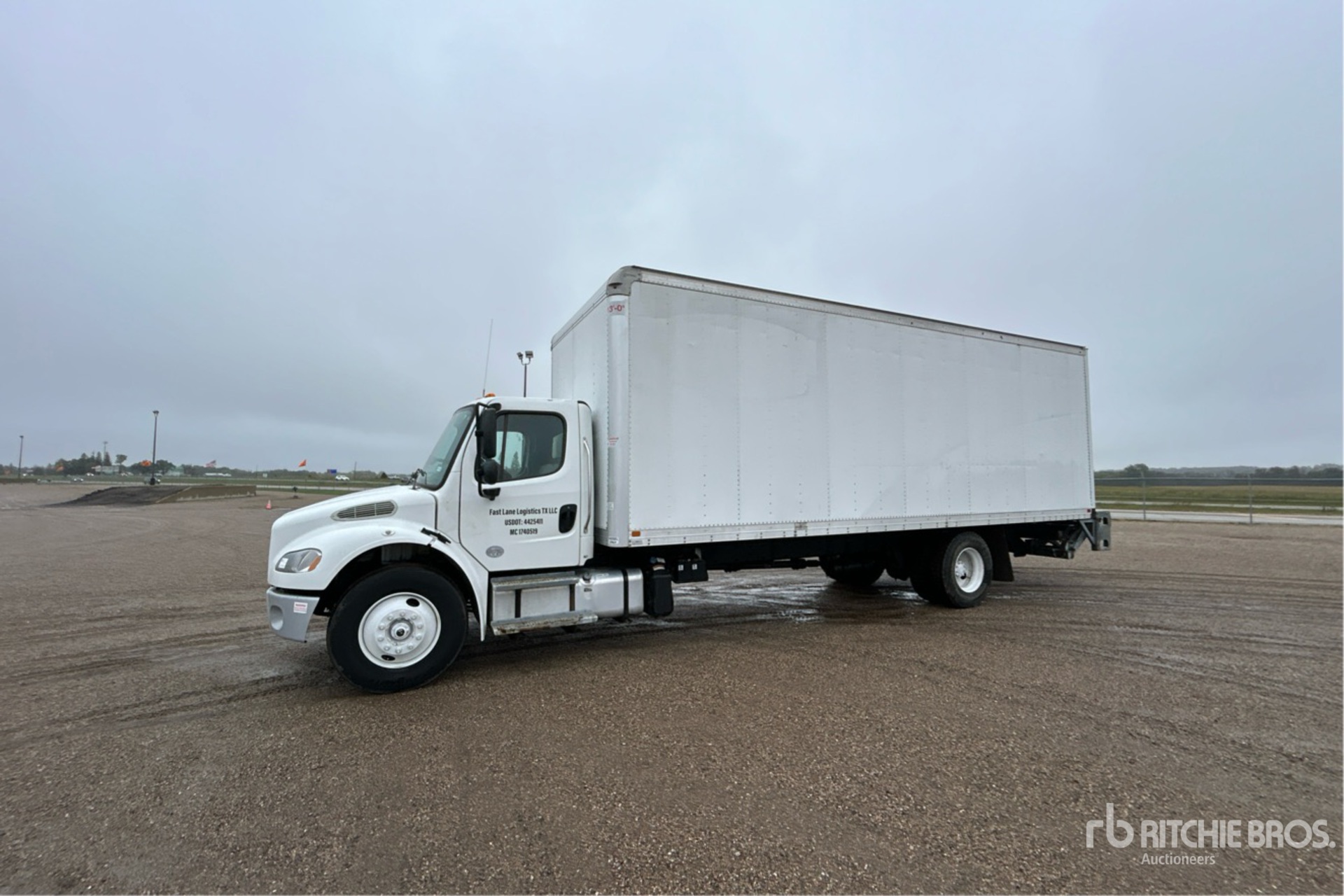 2022 Freightliner M2 106