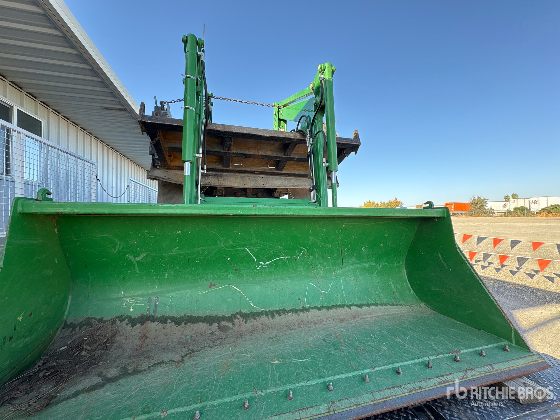 John Deere 563