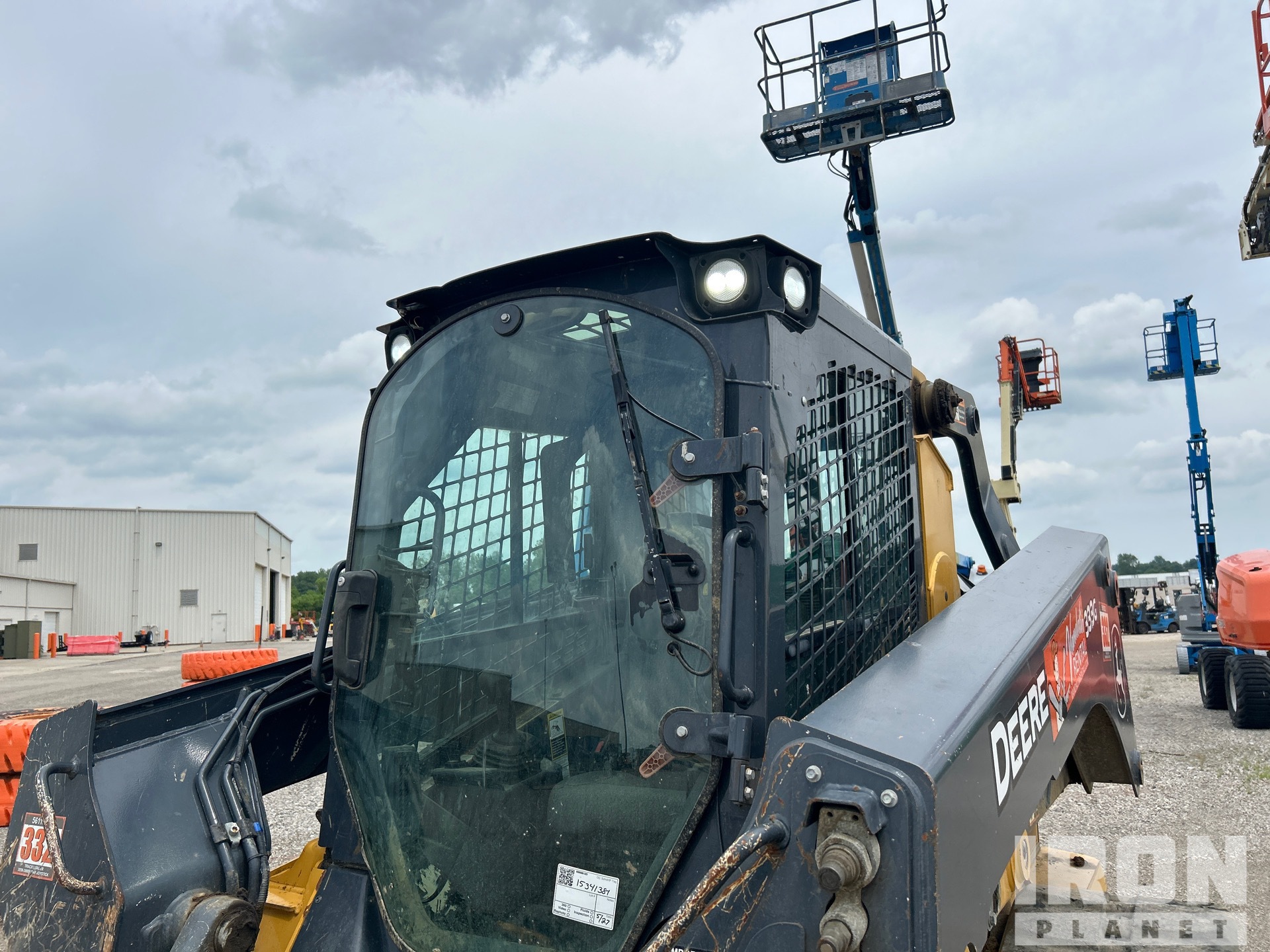 2021 John Deere 333G